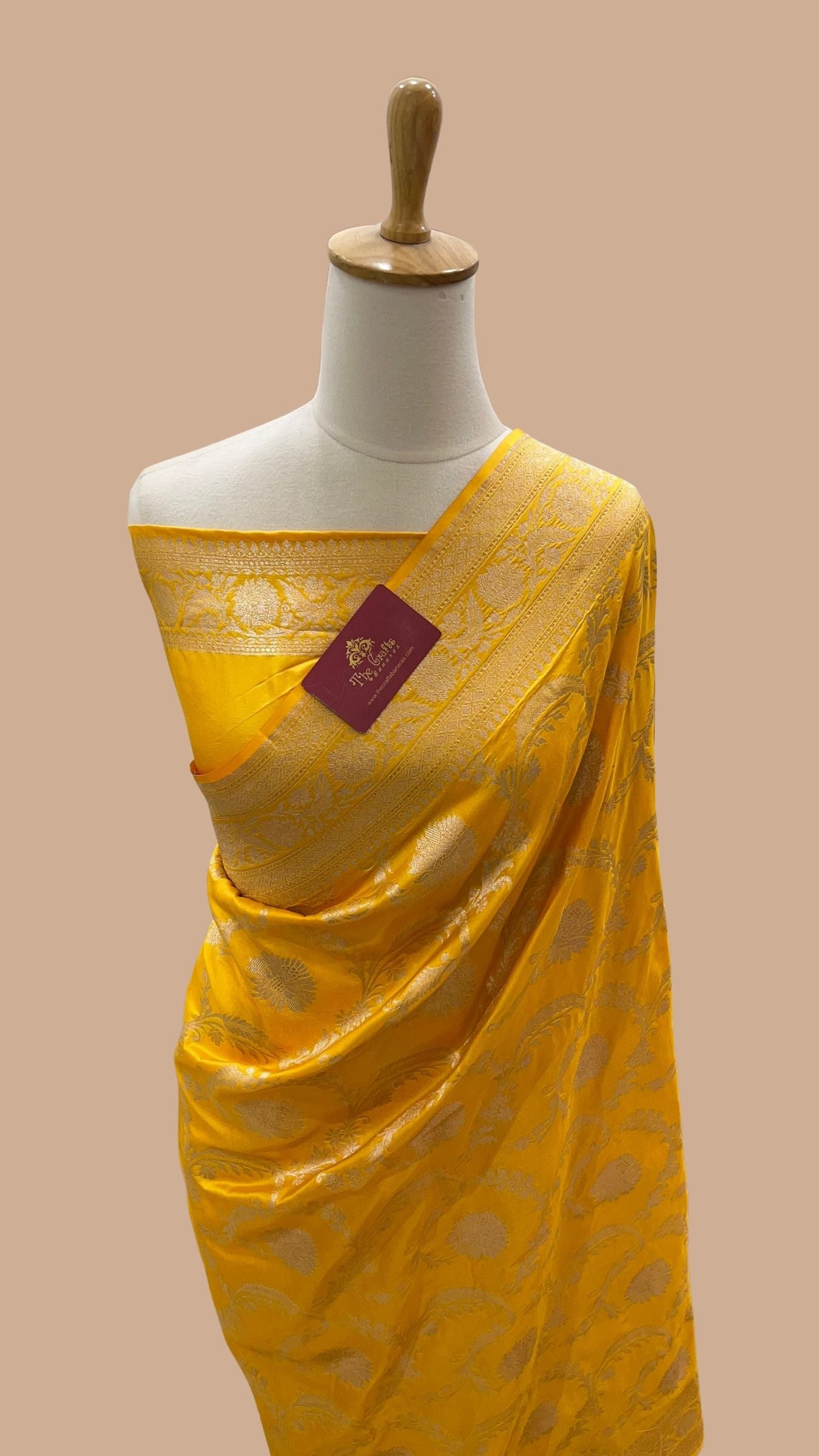 Pure Katan Silk Handloom Banarasi Saree - Jaal work
