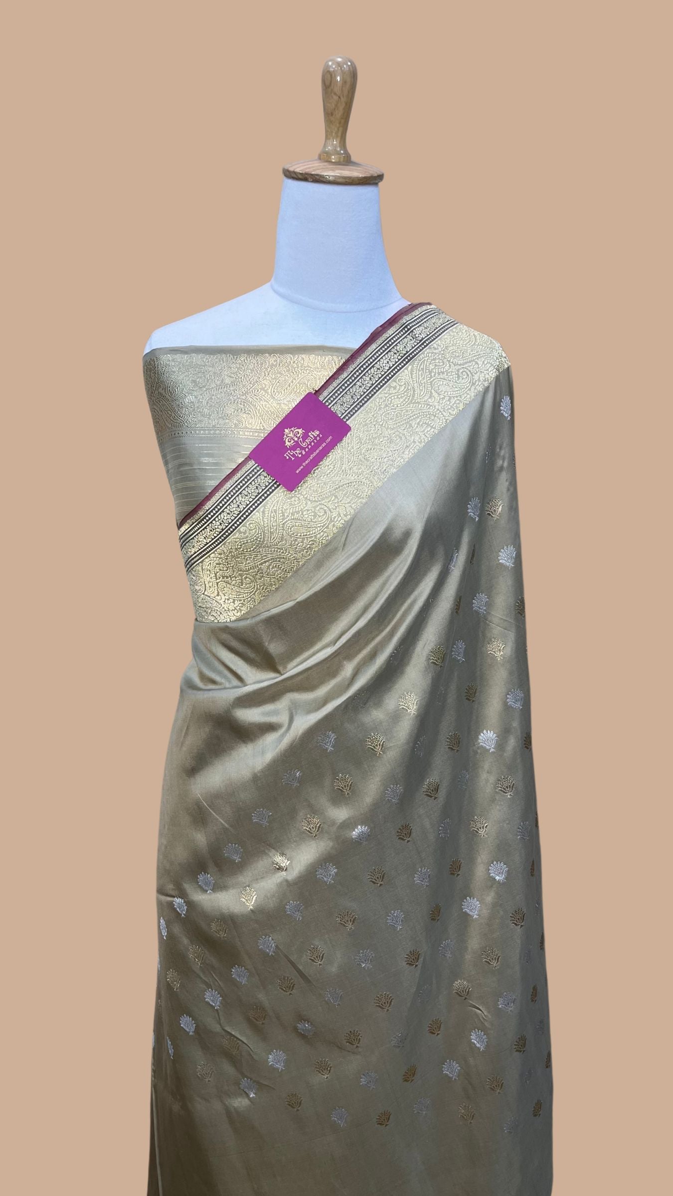 Pure Katan Silk Handloom Banarasi Saree - Sona Rupa With Kadhua Buti