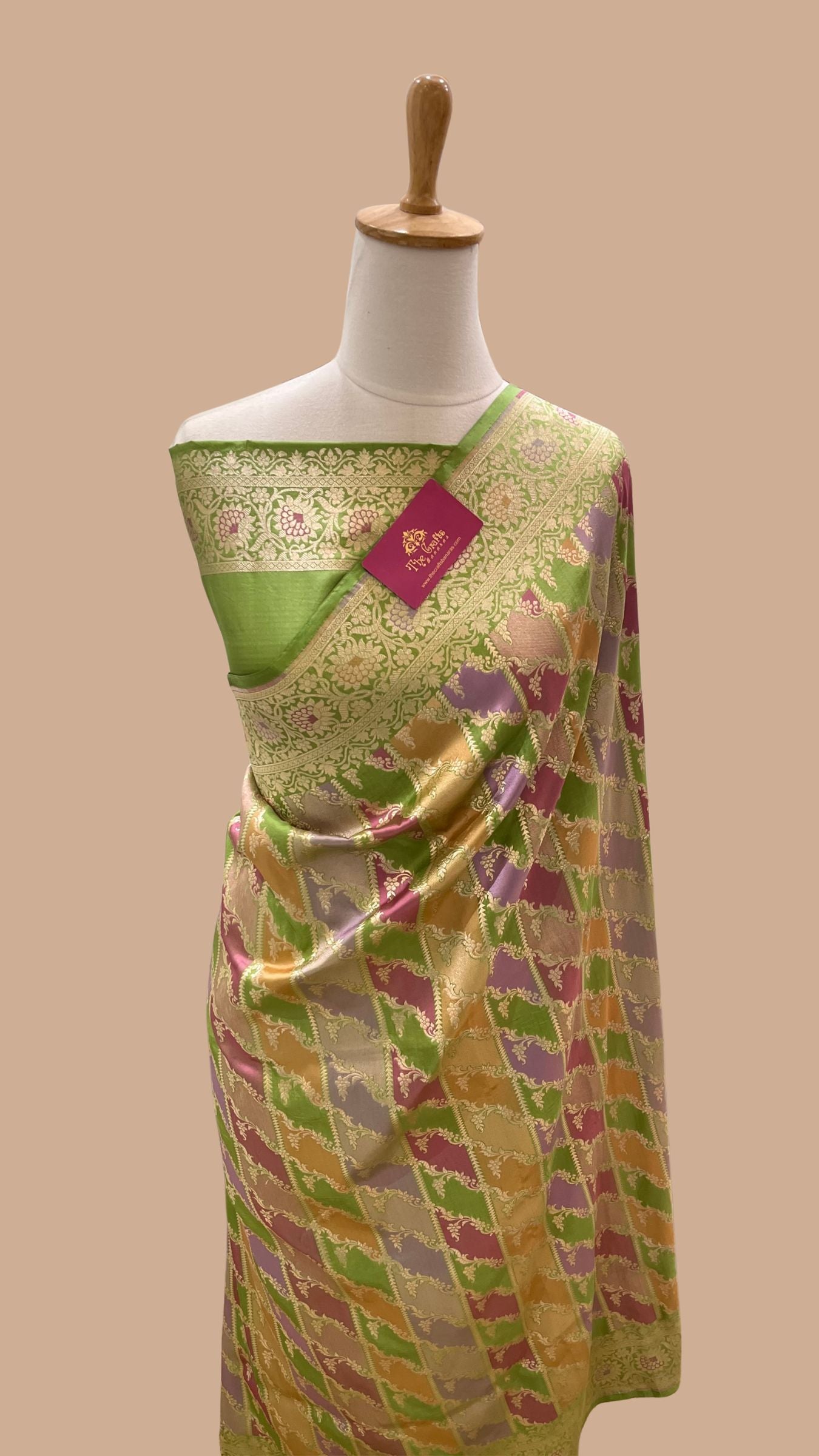 Rangkat Pure Katan Silk Handloom Banarasi Saree - Jaal with meenakari