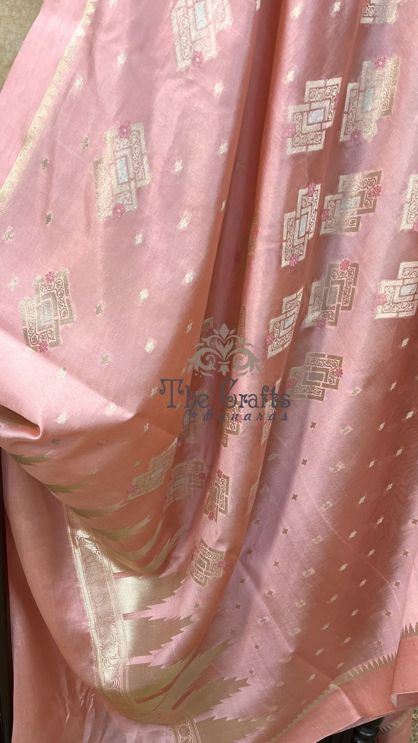 Pure Raw Mango Silk Handloom Banarasi Saree