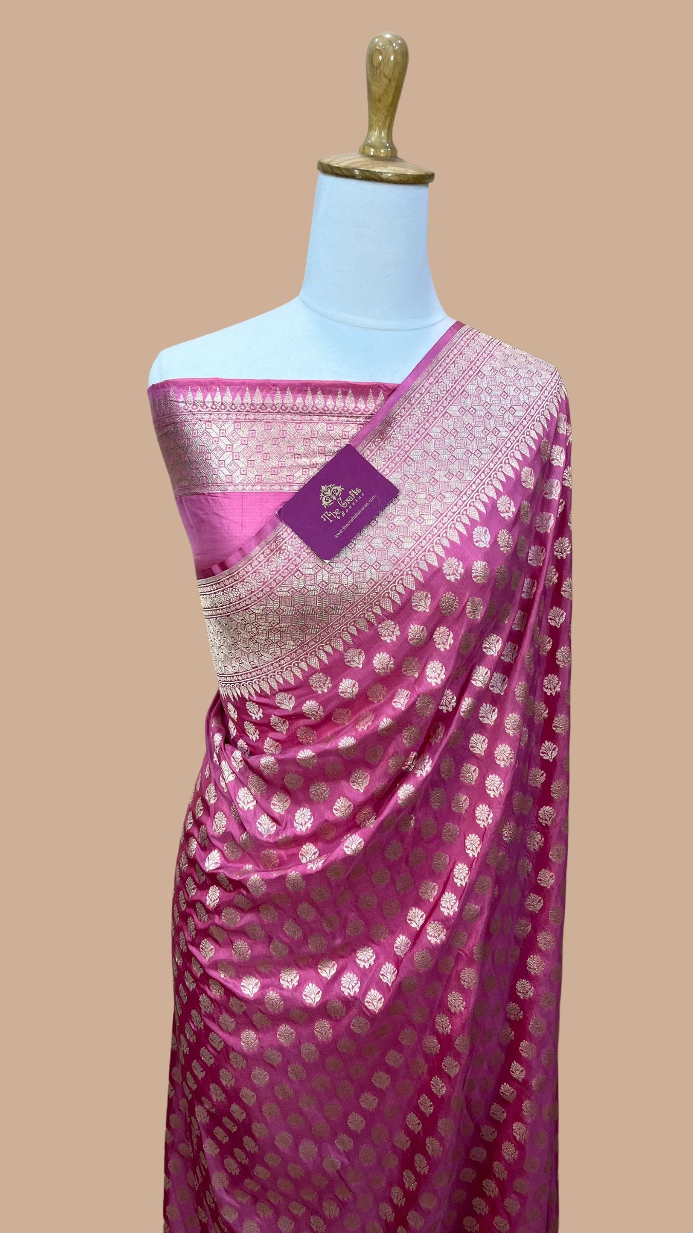 Pure Katan Silk Handloom Banarasi Saree - Jaal work