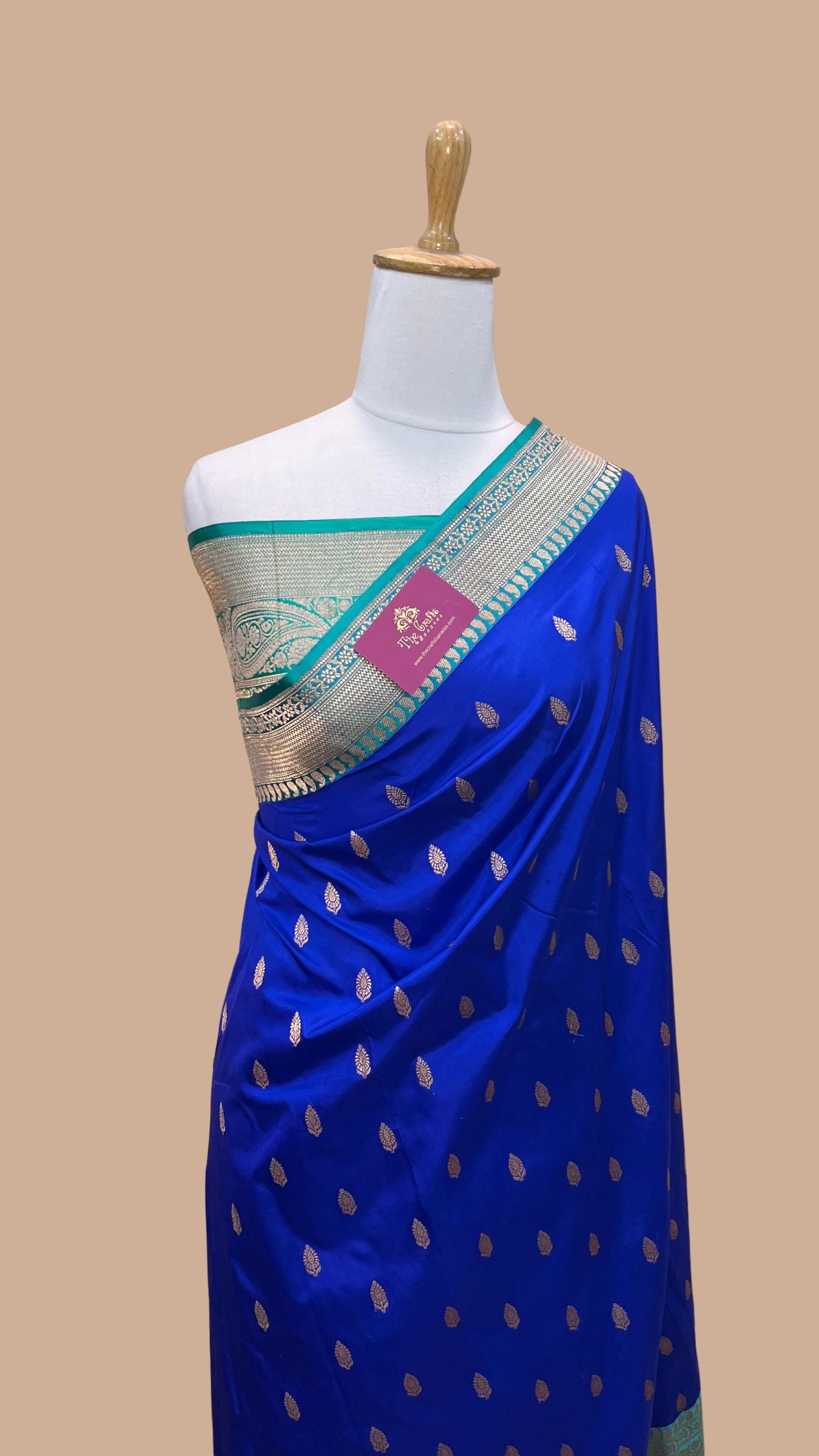 Pure Katan Silk Handloom Banarasi Saree - Kadhua Buti