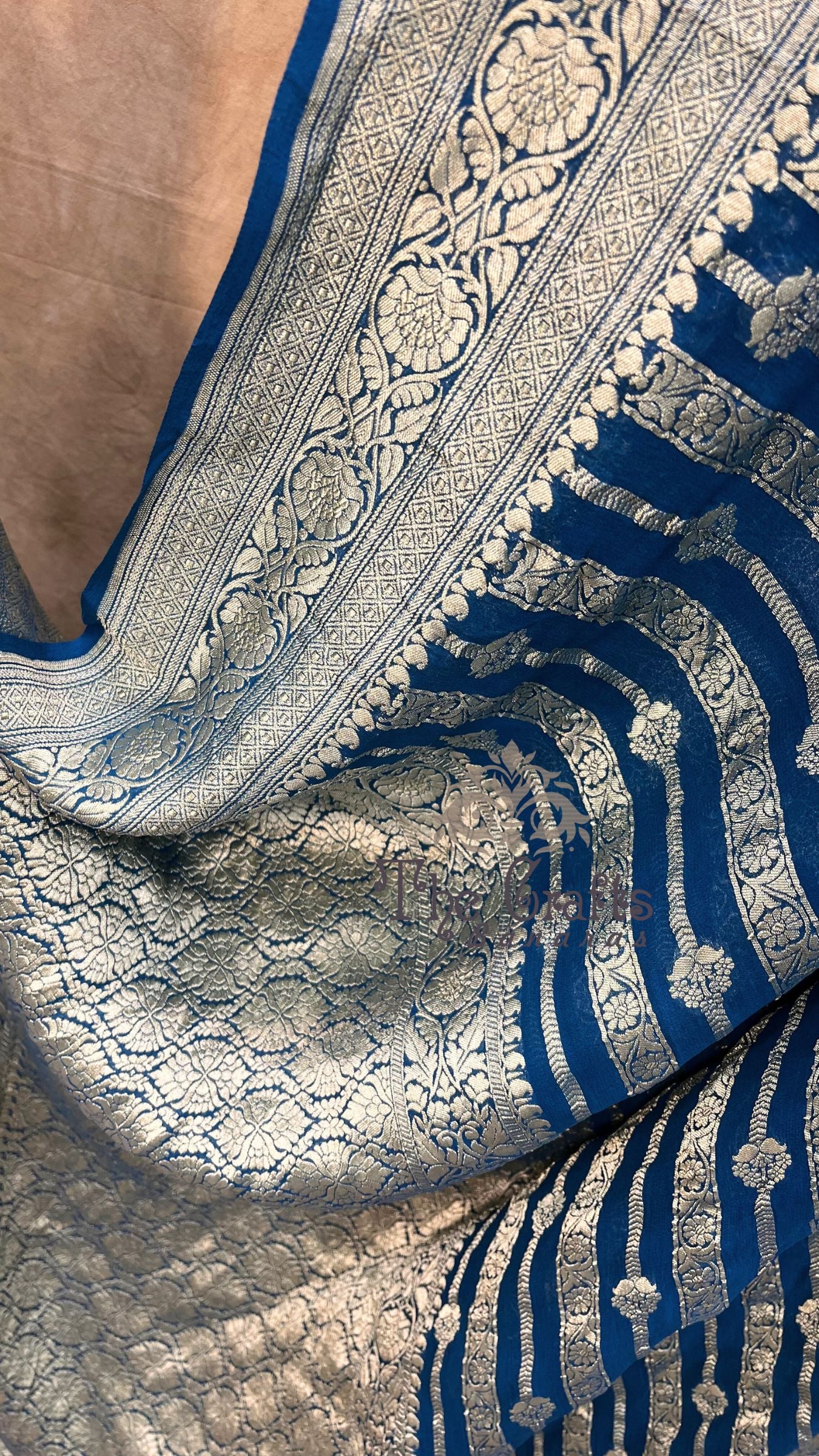 Khaddi Georgette Handloom Banarasi Saree - Water Zari