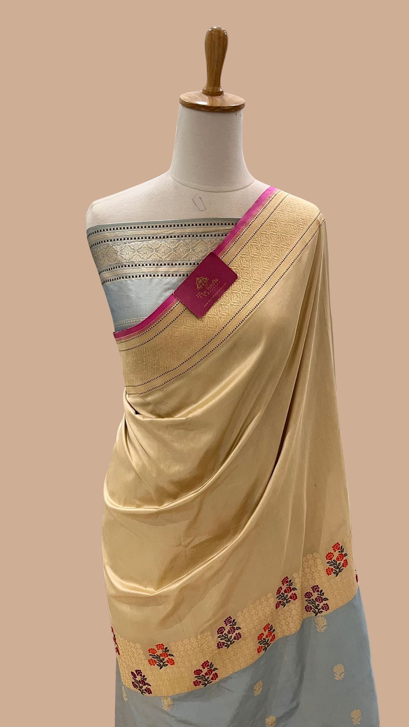 Pure Katan Silk Handloom Banarasi Saree - with Kadhua Meenakari Work