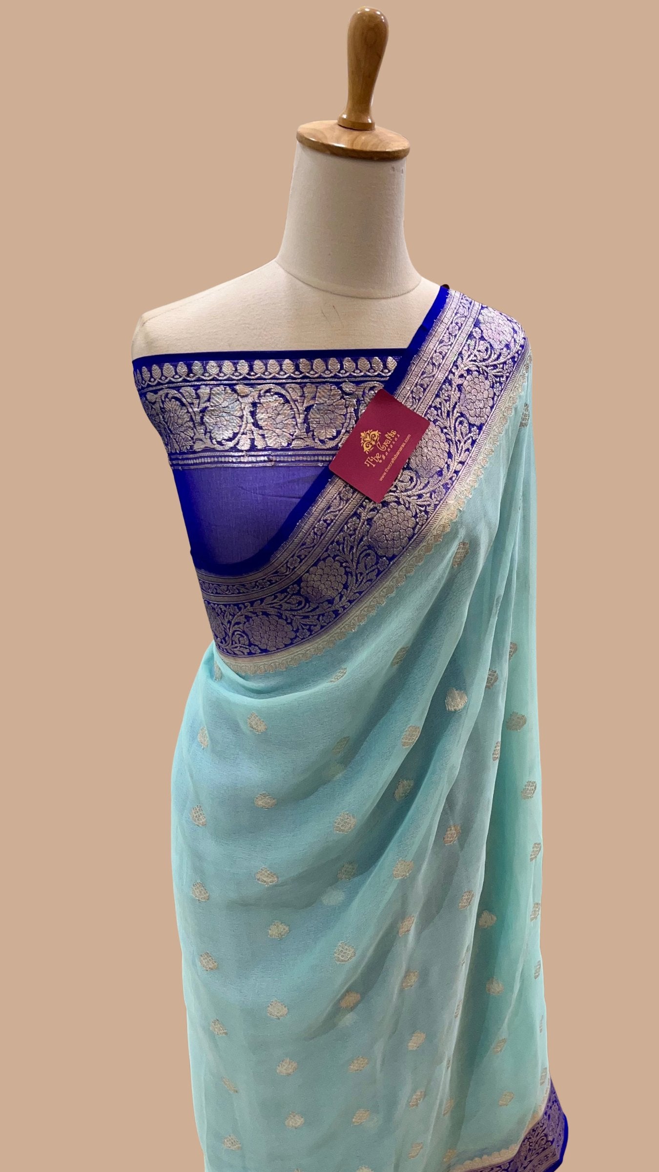 Pure Georgette Banarasi Handloom Saree - Silver Zari