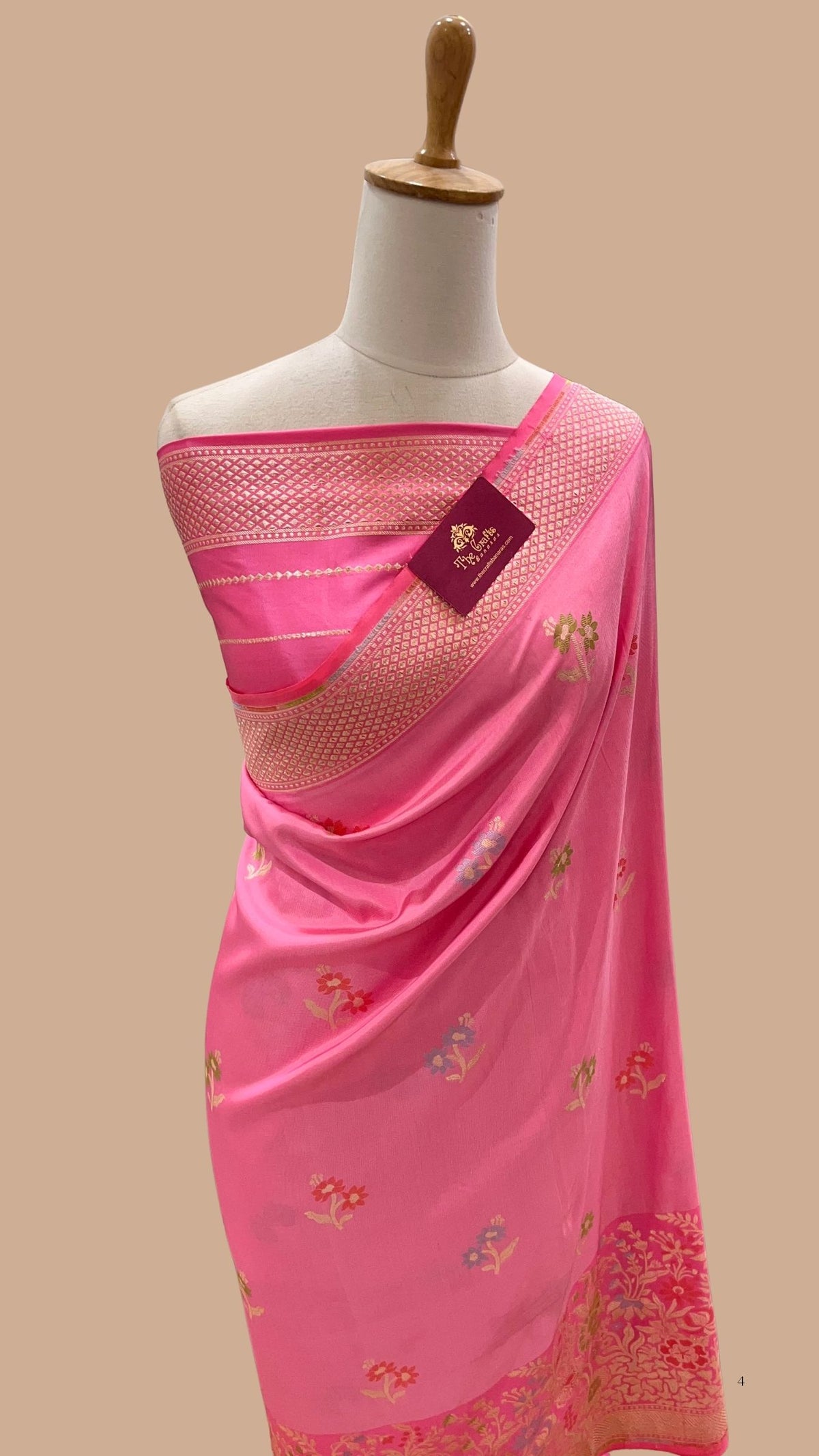 Pure Ektara Katan Silk Handloom Banarasi Saree - with kadhua meenakari motifs