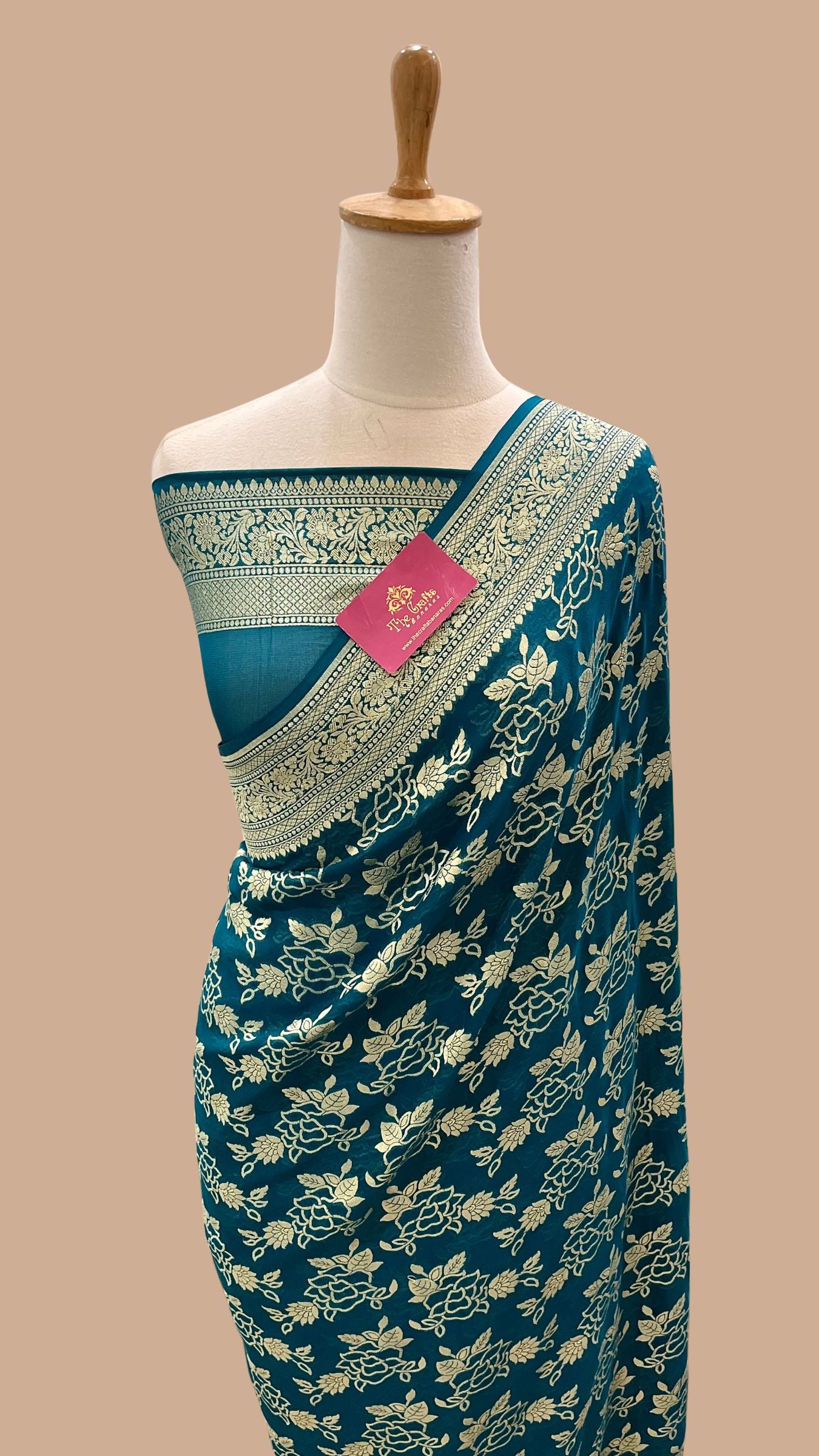 Pure Khaddi Georgette Handloom Banarasi Saree - Gold Zari