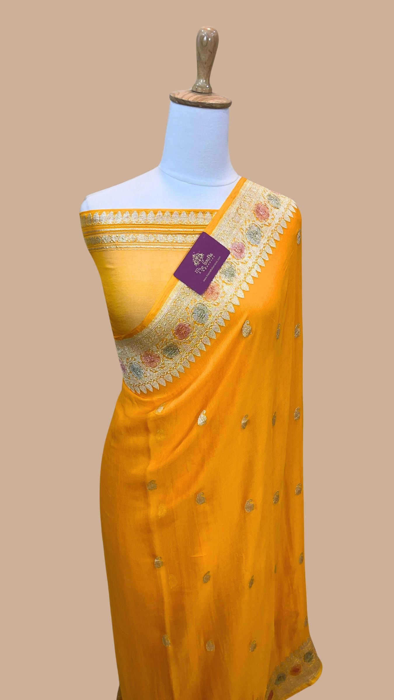 Pure Georgette Handloom Banarasi Saree - Silver Zari