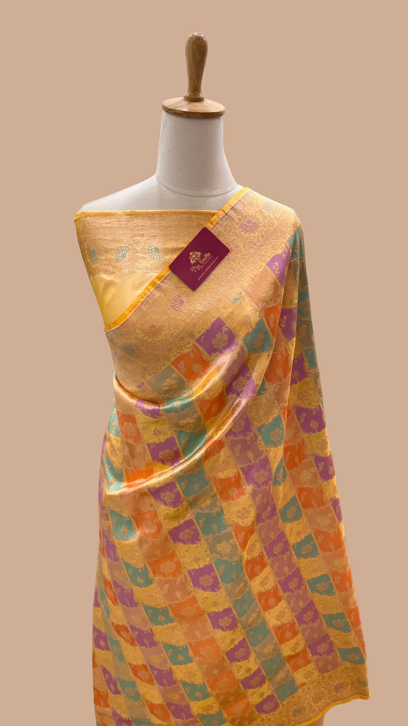 Rangkat Pure Katan Silk Handloom Banarasi Saree - Jaal with meenakari