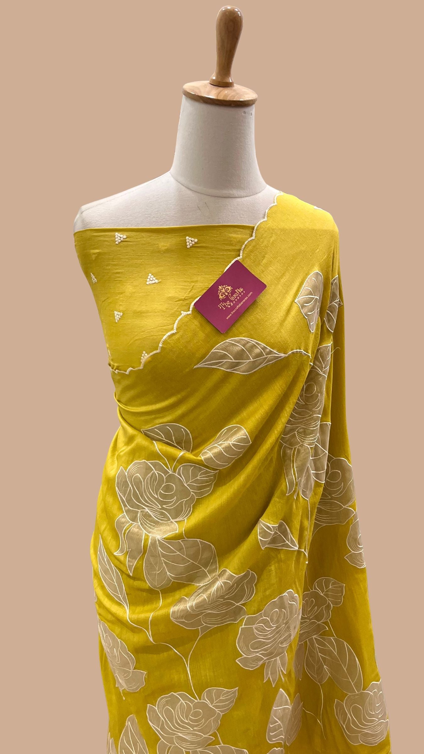 Pure Munga Silk Banarasi Saree - Floral Appliqué Work