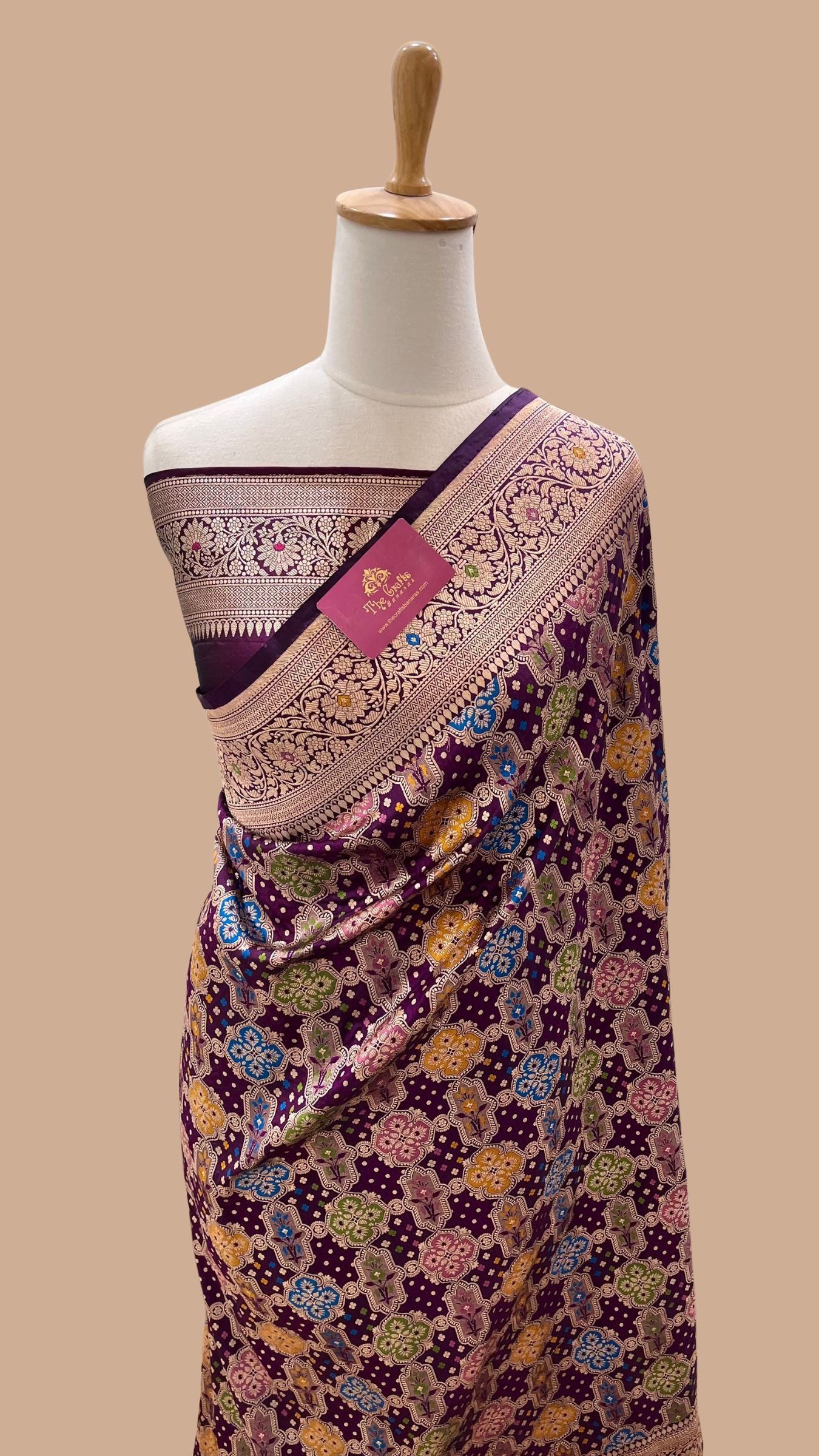 Rangkat Pure Katan Silk Handloom Banarasi Saree - Jaal With Meenakari