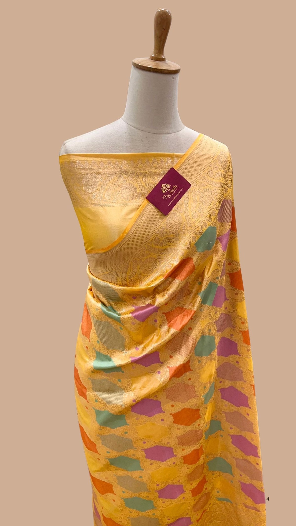 Rangkat Pure Katan Silk Handloom Banarasi Saree - Jaal work with meenakari