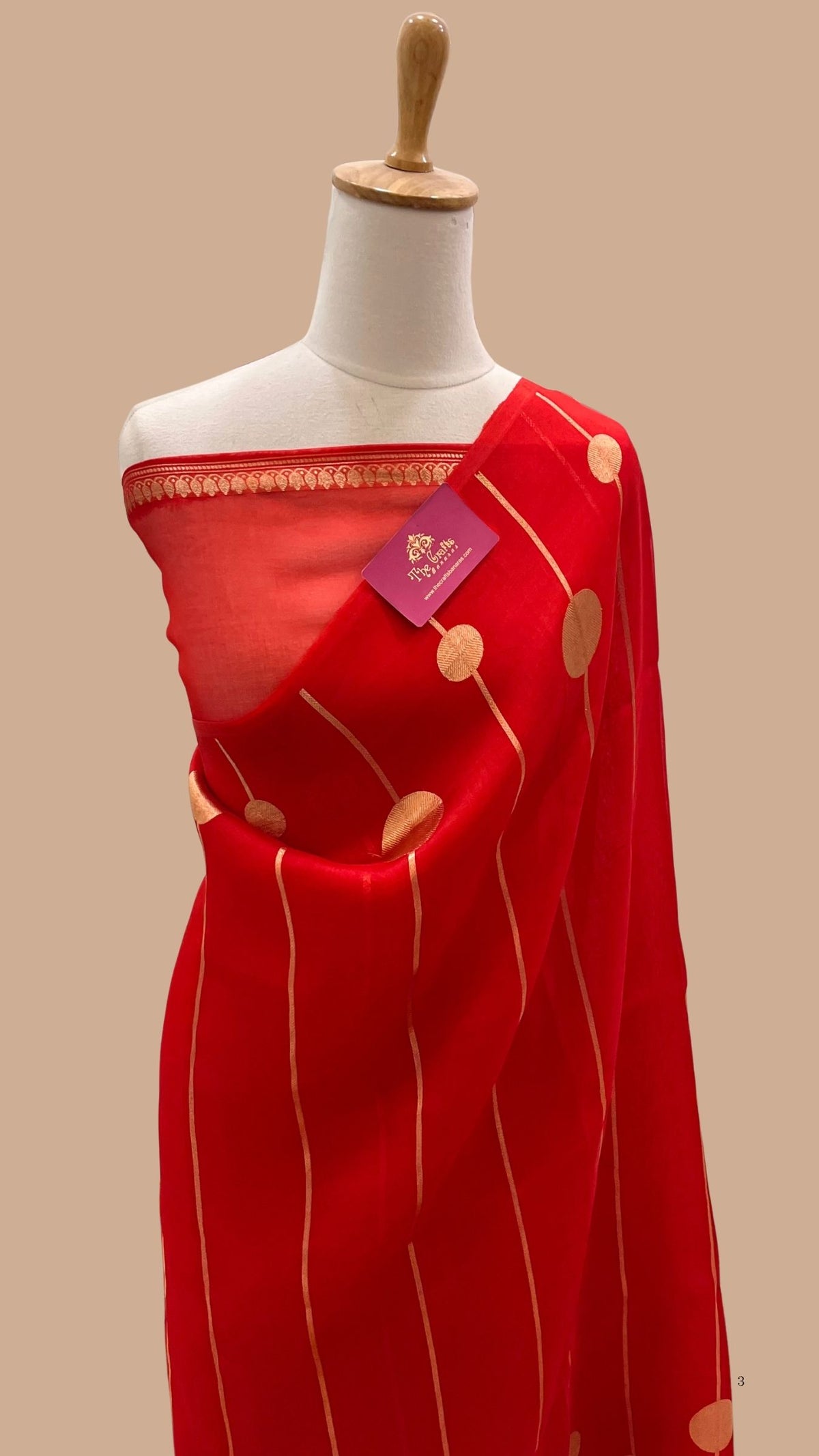 Pure Kora Silk Handloom Banarasi Saree - with kadhua motifs