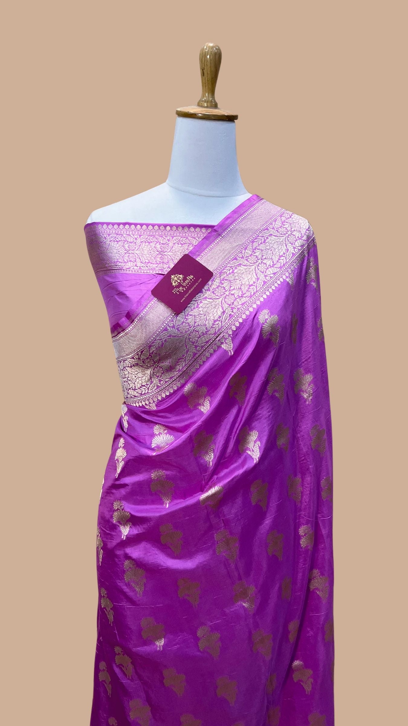 Pure Katan Silk Handloom Banarasi Saree - Jaal work