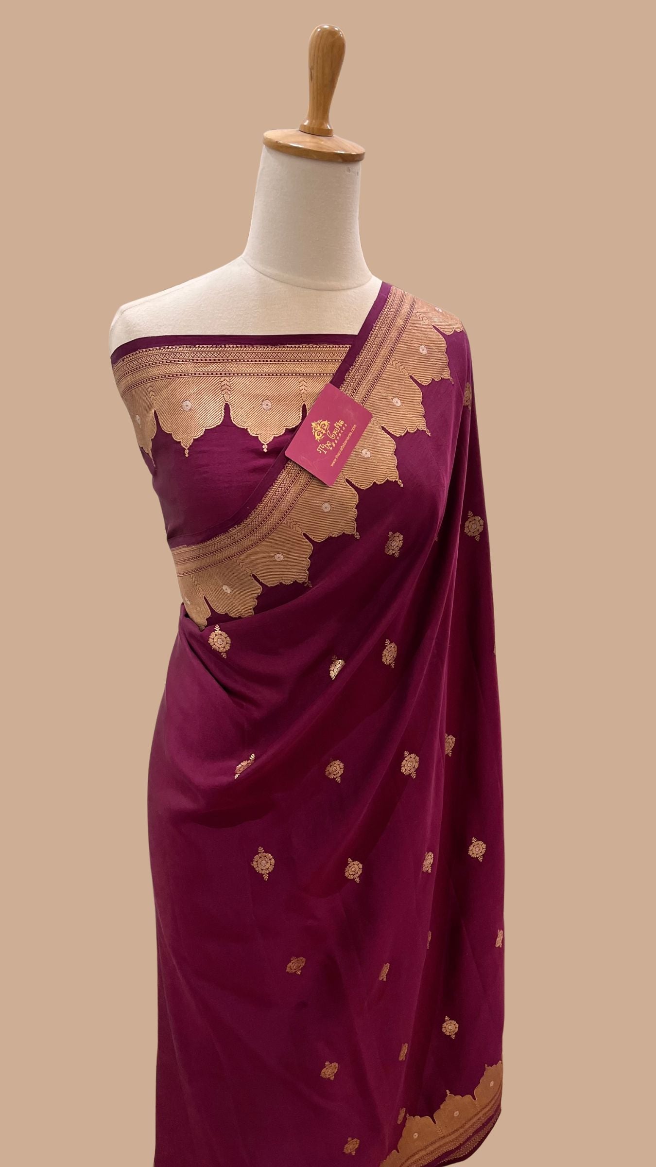 Pure Mashru Silk Handloom Banarasi Saree - with kadhua border buti
