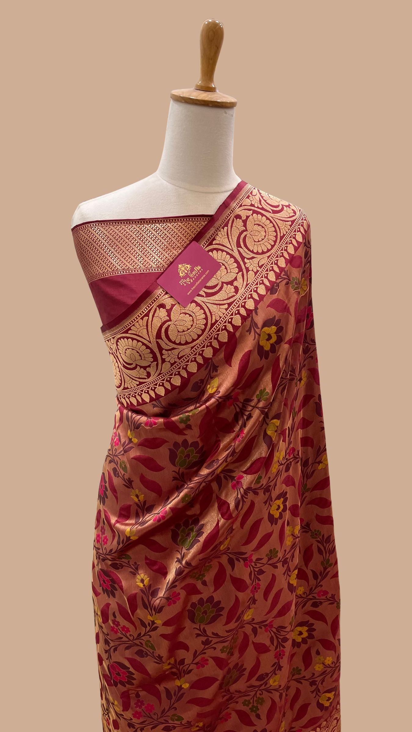 Pure Katan Silk Handloom Banarasi Saree - with kadhua work