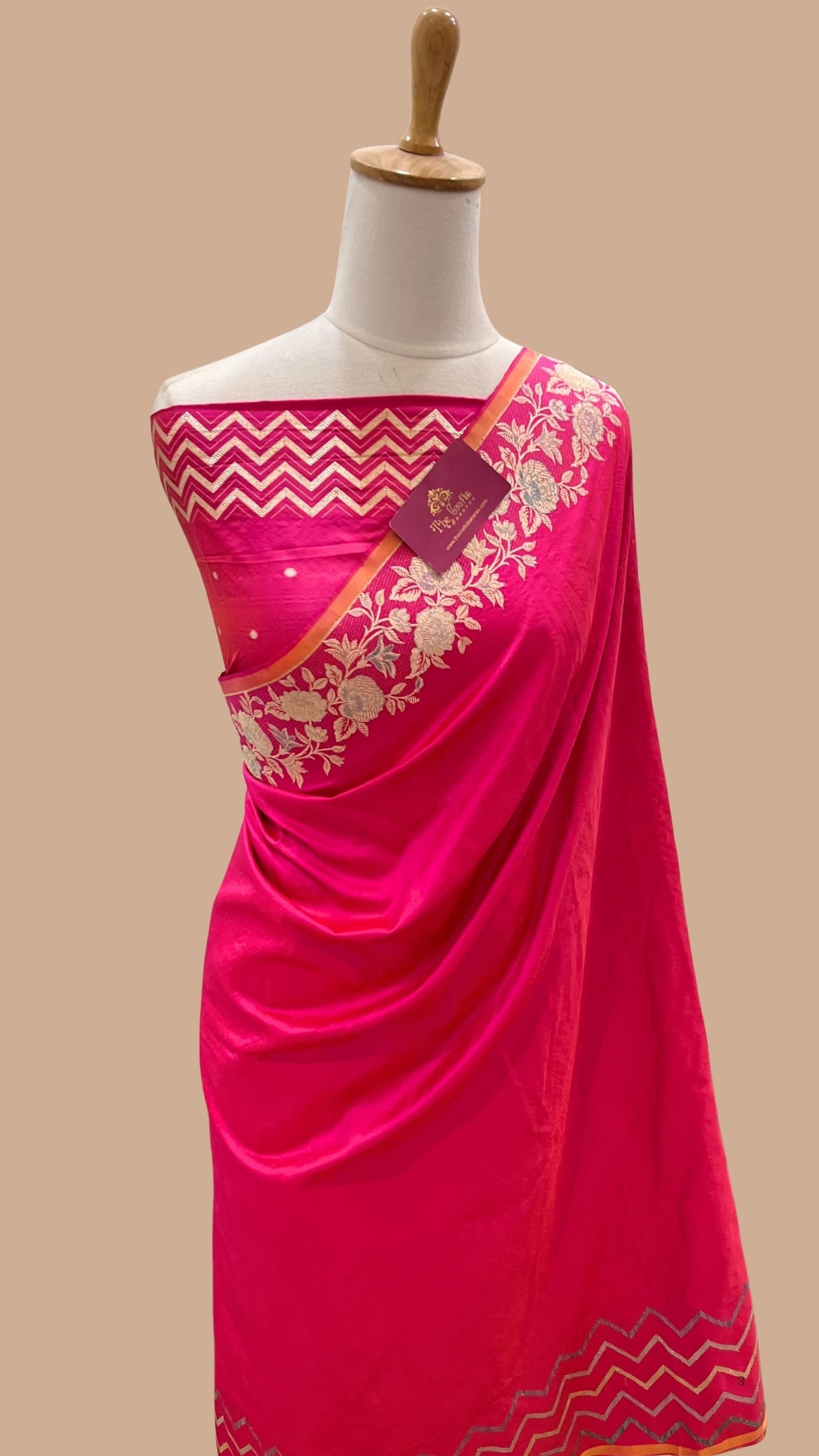 Pure Katan Silk Handloom Banarasi Saree - Kadhua Motifs