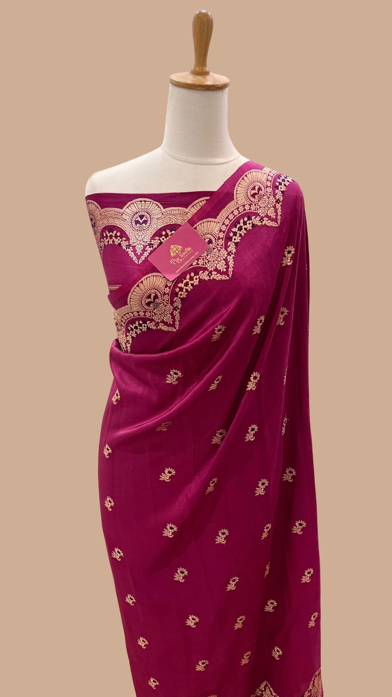 Pure Katan Silk Handloom Banarasi Saree - with Kadhua Meenakari Motifs