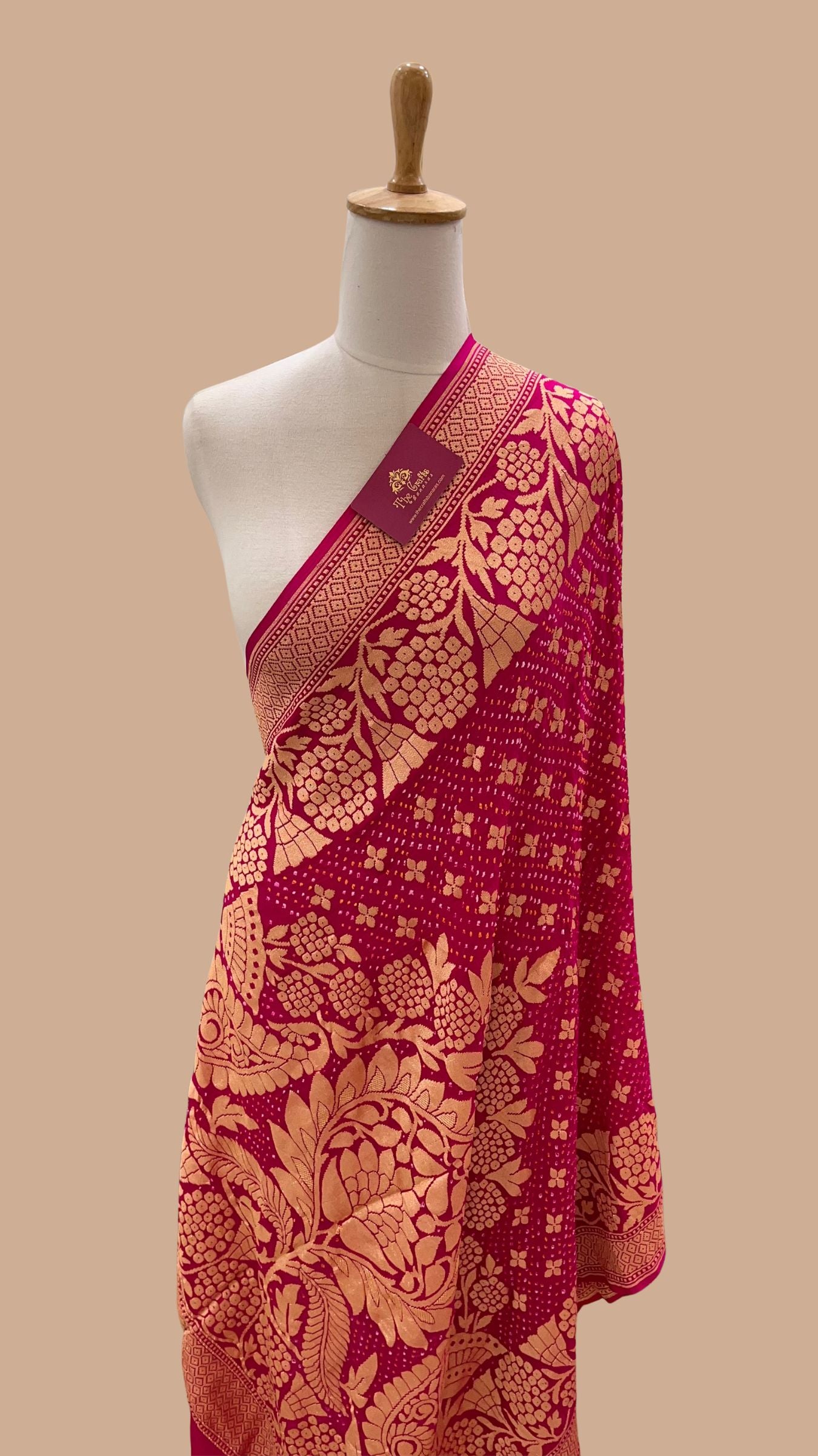 Khaddi Georgette Banarasi Handloom Bandhej Dupatta