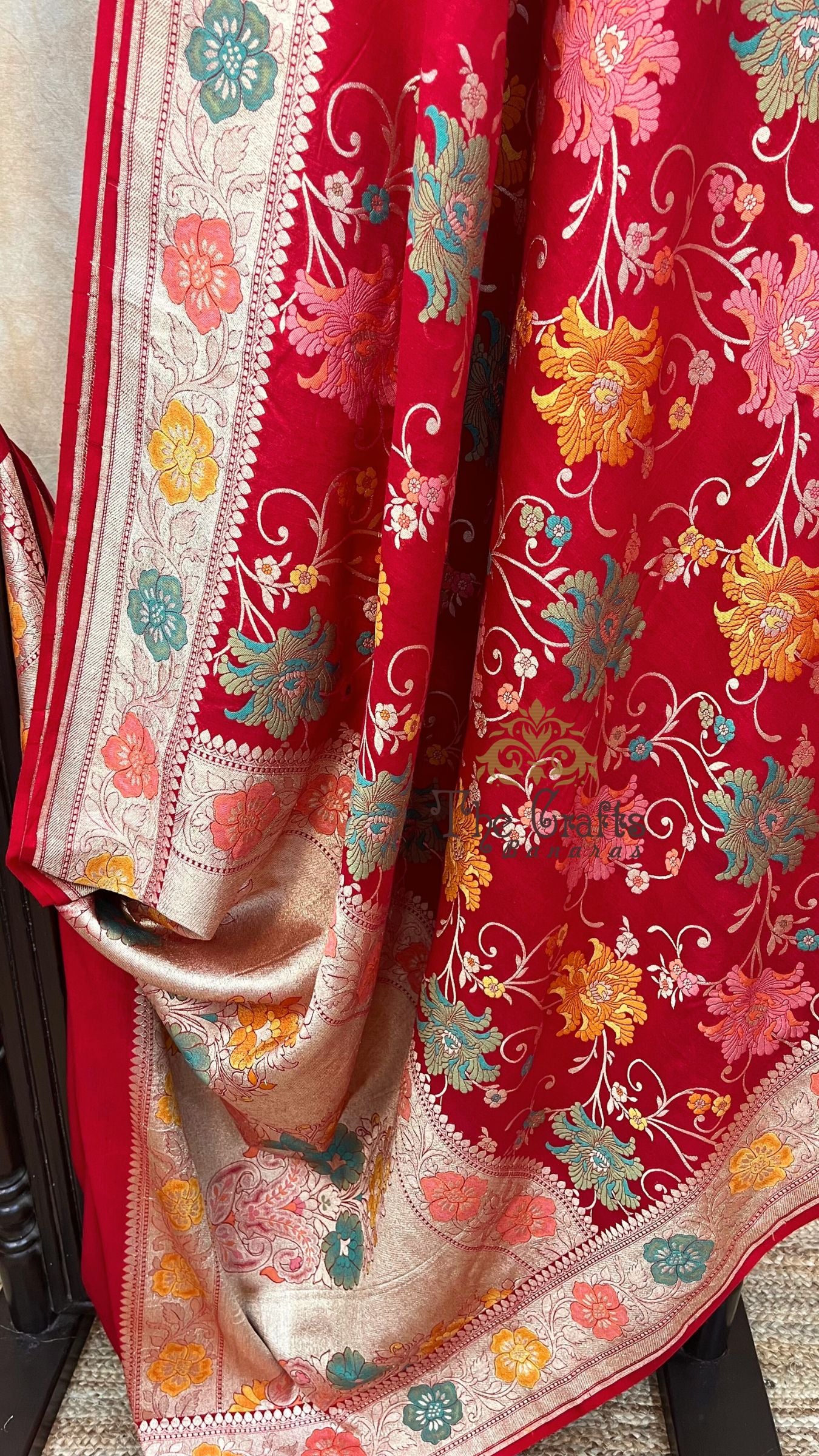 Pure Munga SIlk Handloom Banarasi Saree - Jaal With Meenakari