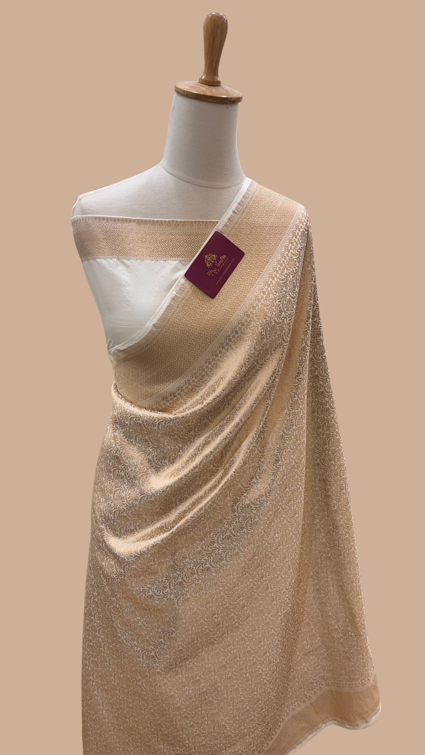Pure Katan Silk Handloom Banarasi Saree - Tanchui Brocade Meena