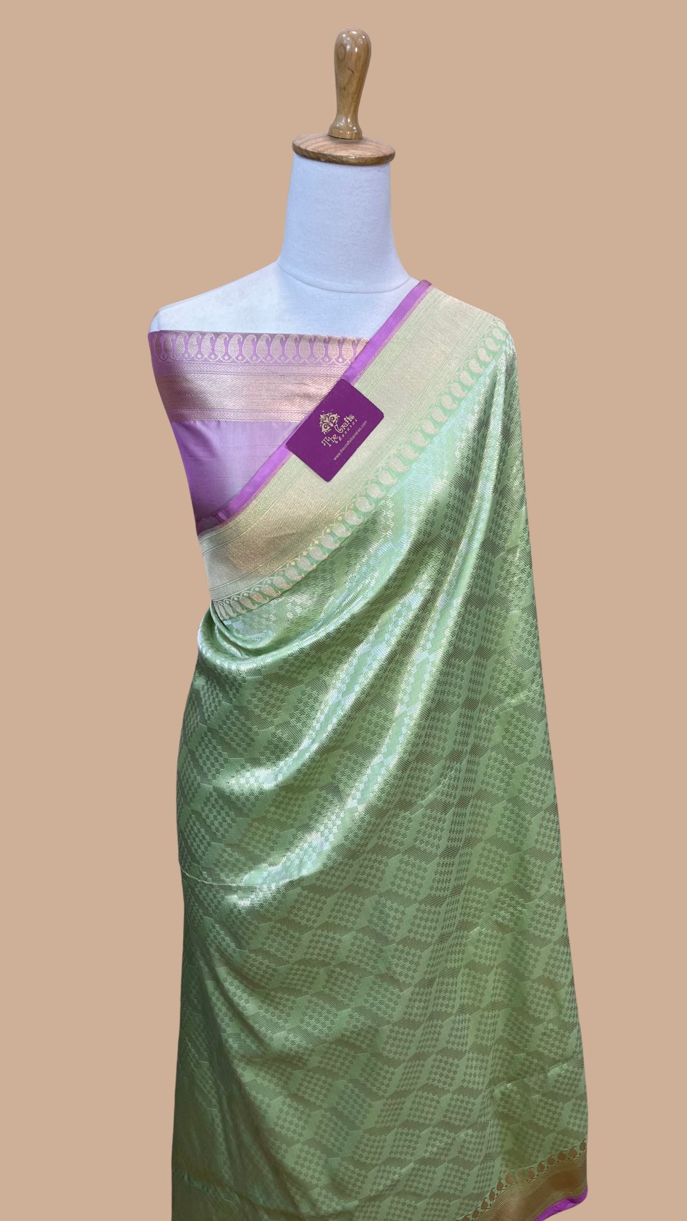 Pure Katan Silk Handloom Banarasi Saree - Kadhua Tanchui Brocade