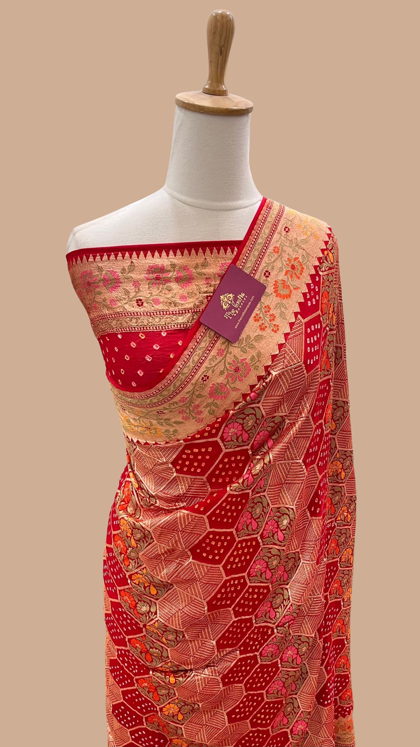 Pure Georgette Banarasi Handloom Bandhej Saree - Jaal with Meenakari