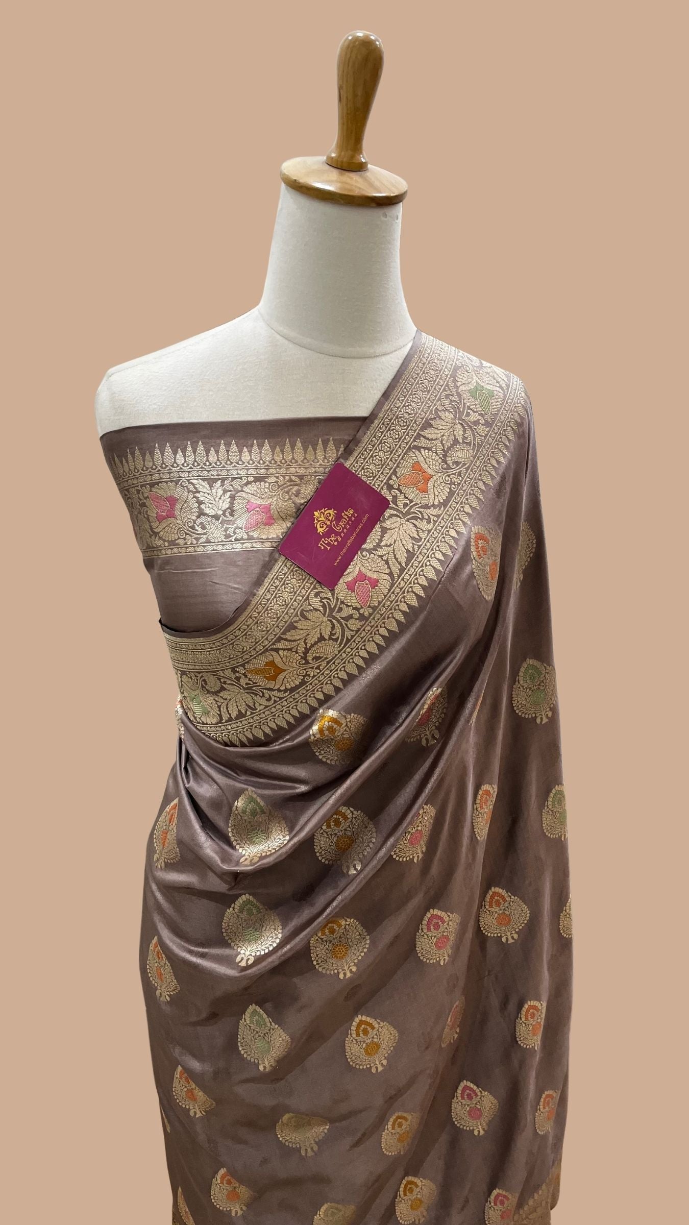 Pure Katan Silk Handloom Banarasi Saree - All over jaal work with meenakari