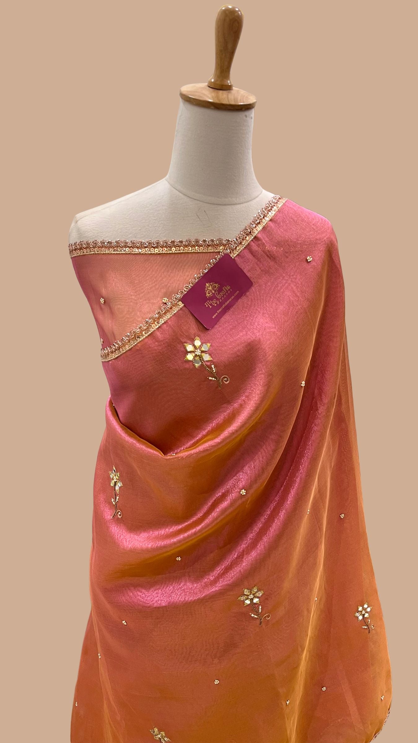 Pure Tissue Silk Handloom Banarasi Saree - Handwork