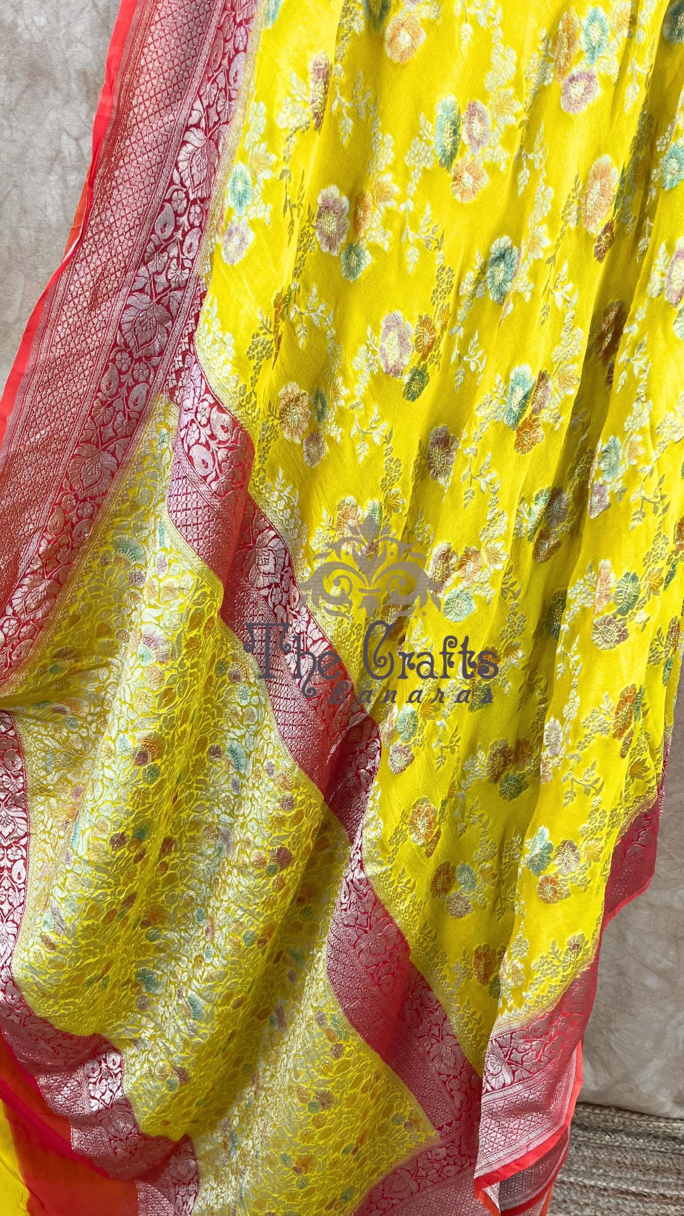 Khaddi Georgette Handloom Banarasi Saree - Water Zari