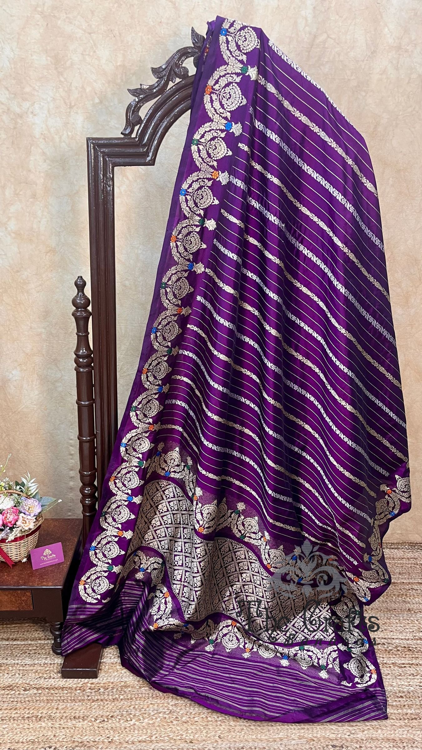 Pure Katan Silk Handloom Banarasi Saree - With Kadhua Meenakari work