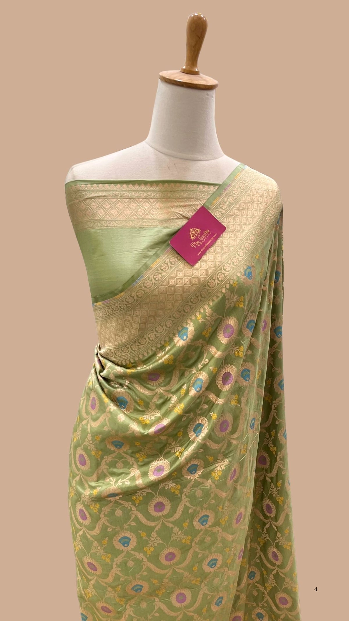 Pure Katan Silk Handloom Banarasi Saree - Jaal Work with Meenakari