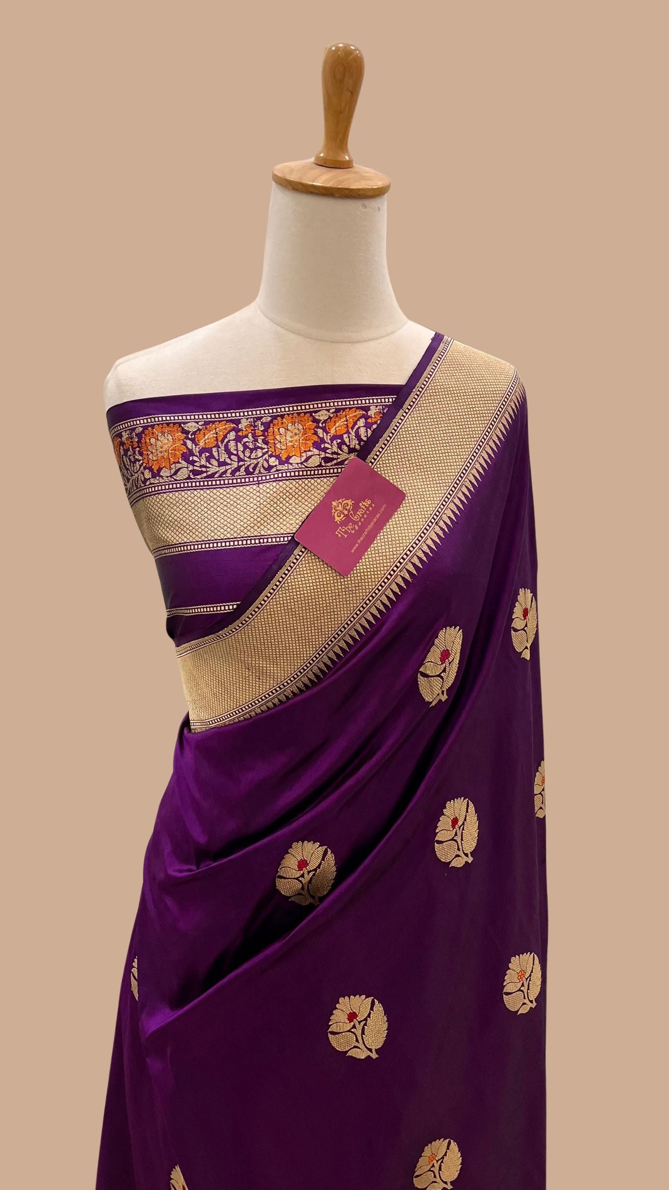 Pure Katan Silk Handloom Banarasi Saree - with kadhua meenakari motifs