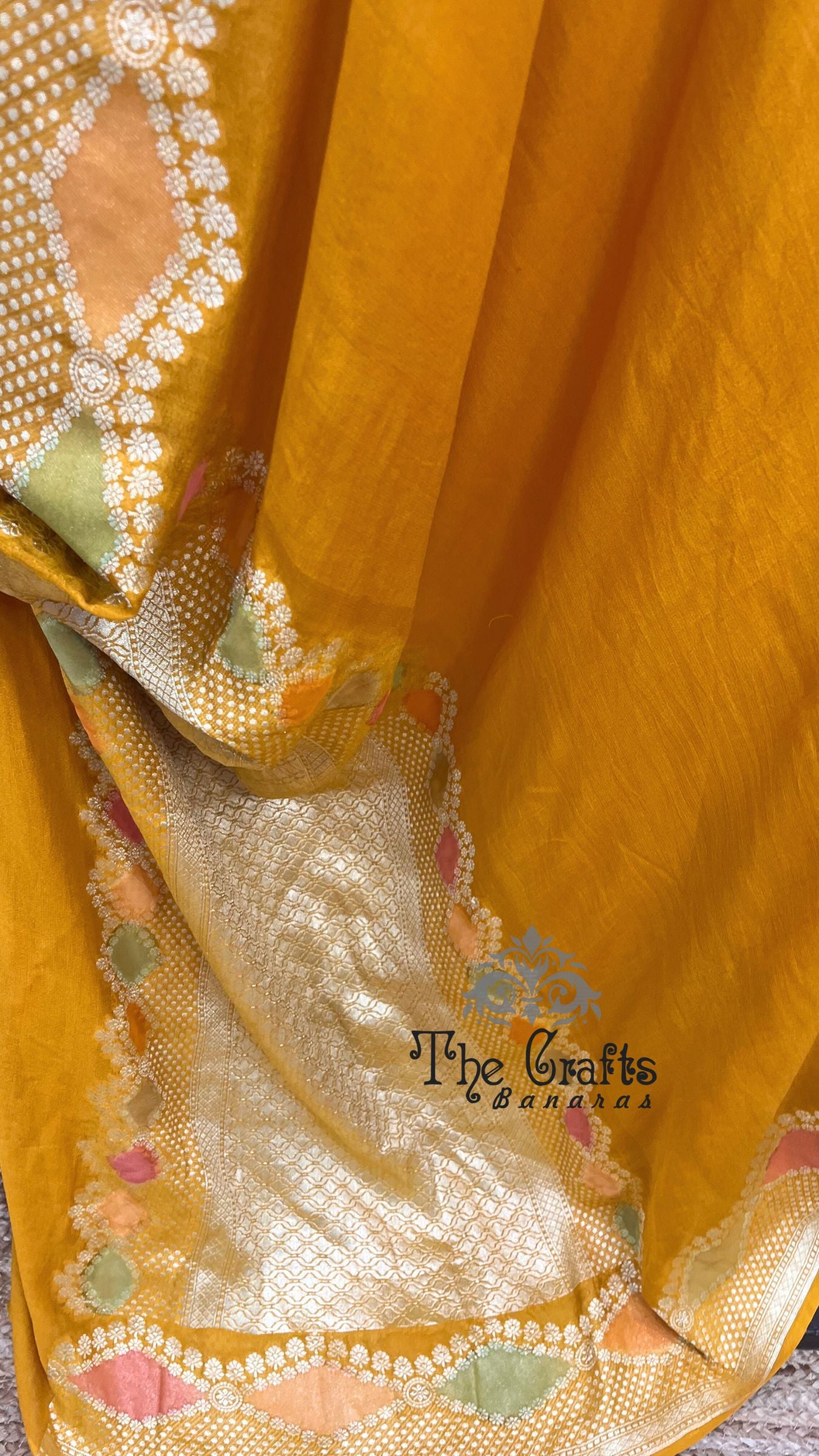 Khaddi Georgette Handloom Banarasi Saree - Water Zari