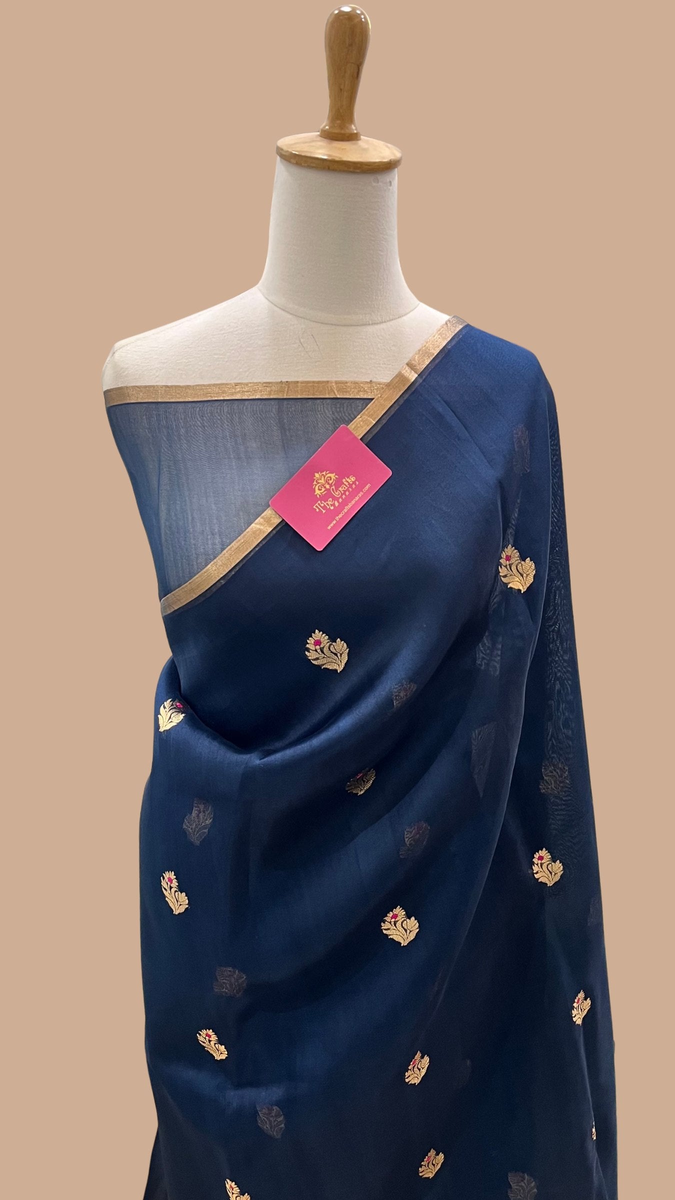Pure Kora Silk Handloom Banarasi Saree - with kadhua motifs