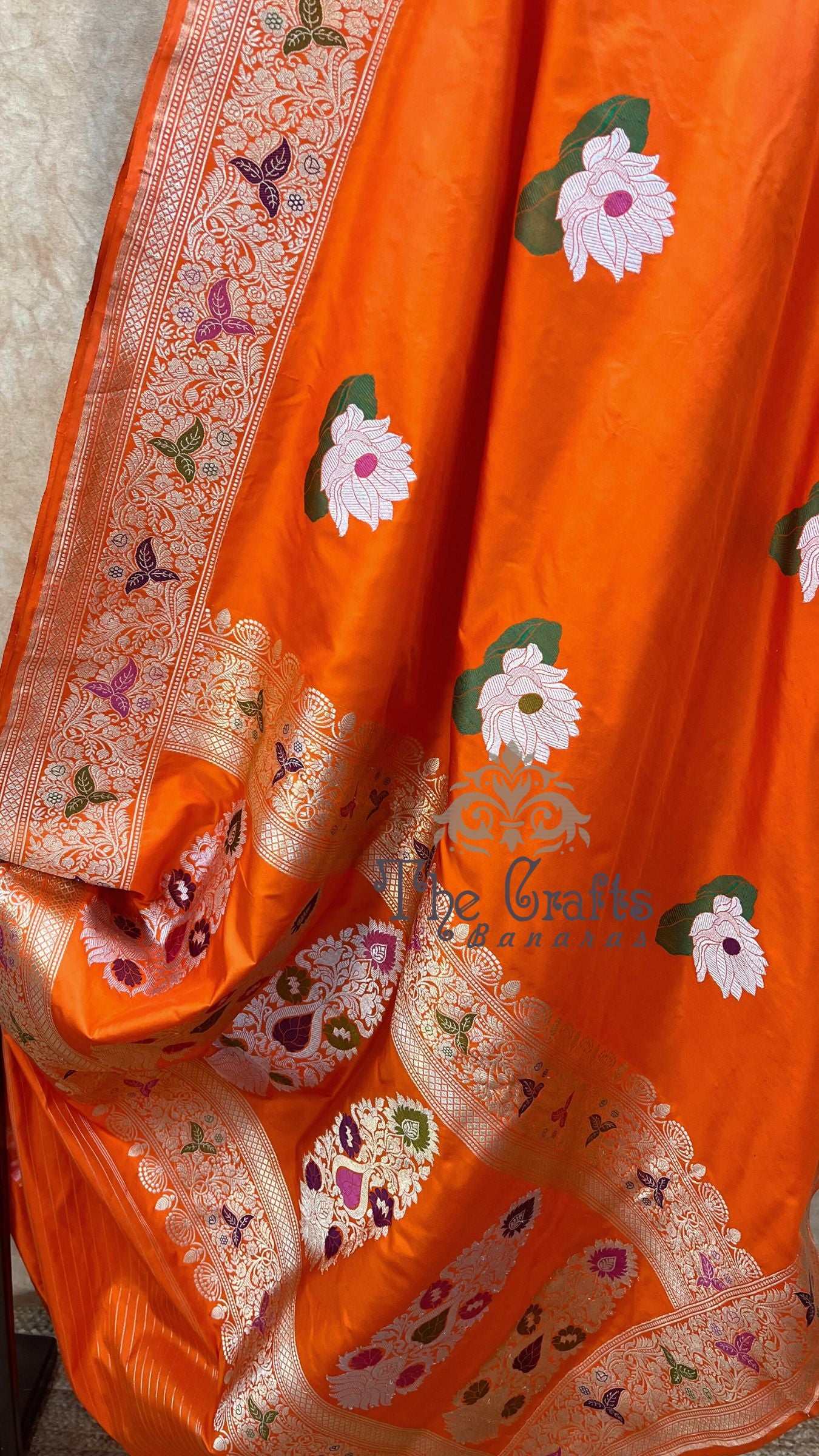 Pure Katan Silk Handloom Banarasi Saree - with kadhua meenakari motifs