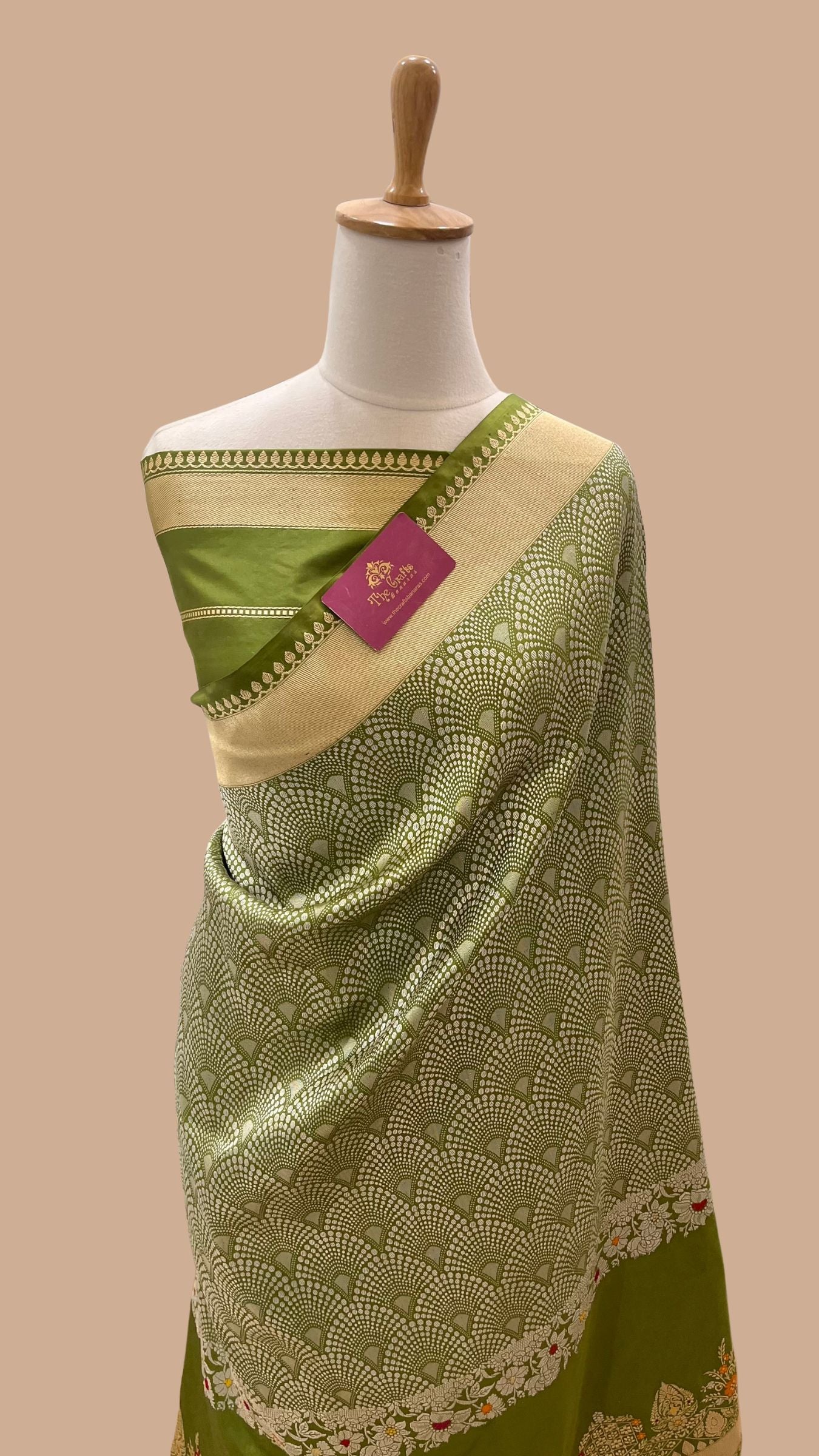 Pure Katan Silk Handloom Banarasi Saree - Kadhua Tanchui Brocade Meena