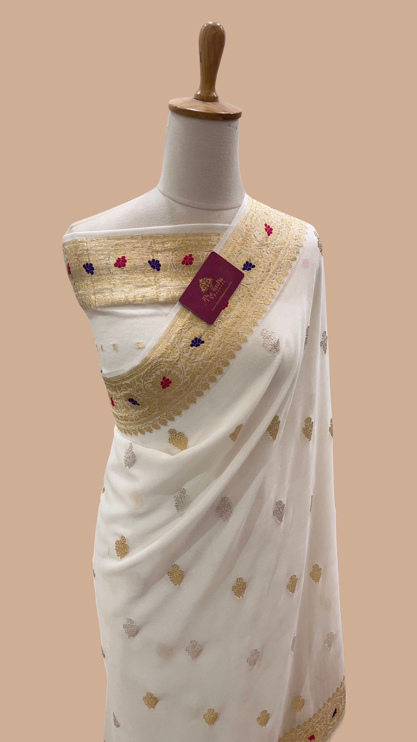 Tissue Georgette Handloom Banarasi Saree - with kadhua Meenakari Motifs