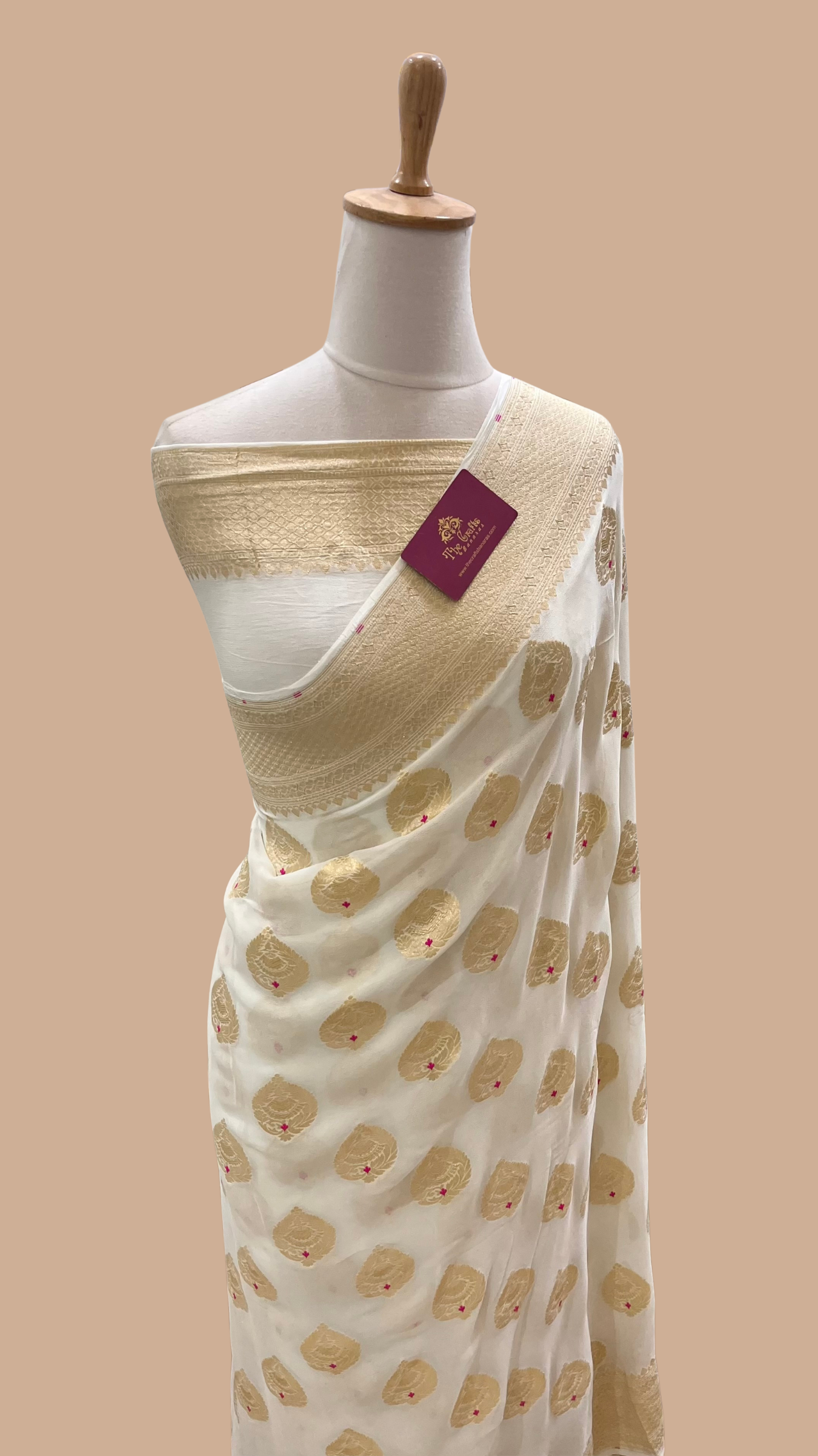 Khaddi Georgette Handloom Banarasi Saree - Jaal with Meenakari