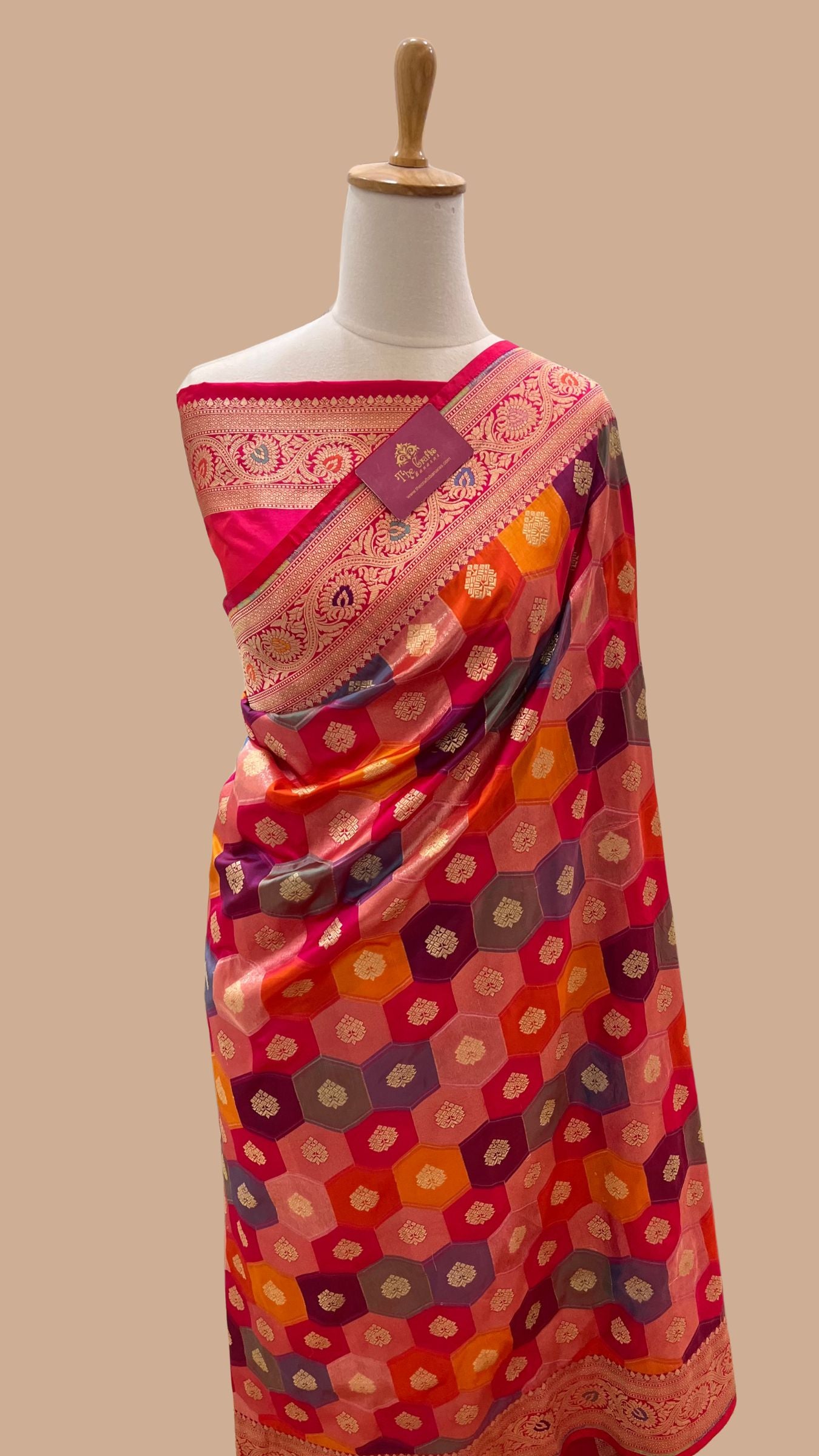 Rangkat Pure Katan Silk Handloom Banarasi Saree - Jaal with meenakari