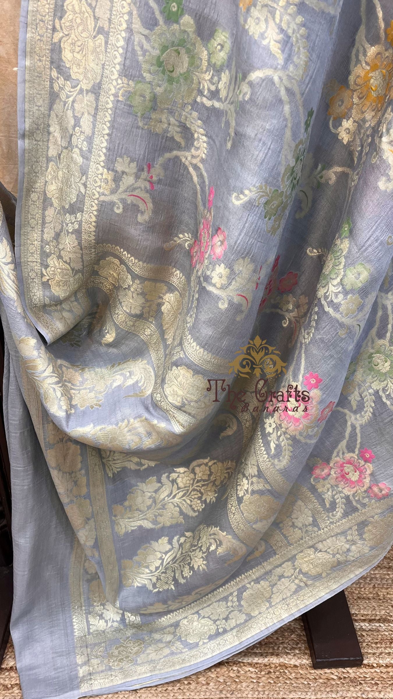 Tussar Georgette Handloom Banarasi Saree - Jaal with Meenakari
