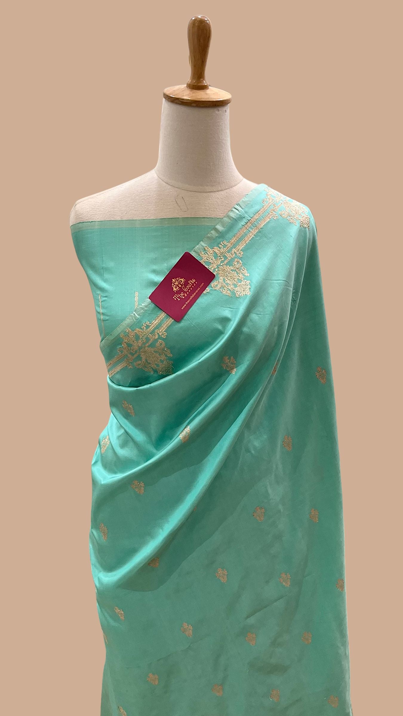 Pure Katan Silk Handloom Banarasi Saree - Kadhua Motifs