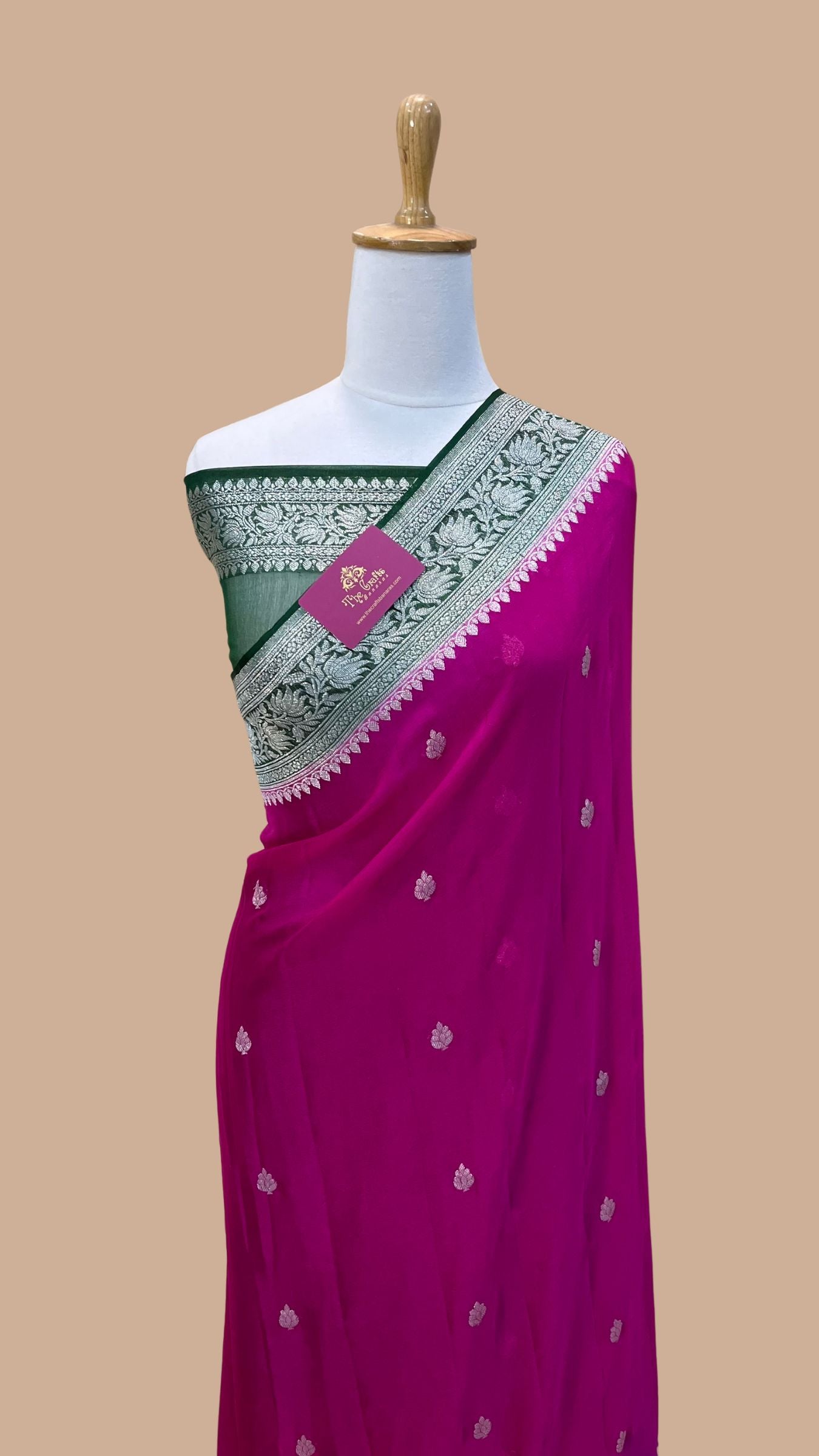 Pure Georgette Banarasi Handloom Saree - Silver Zari