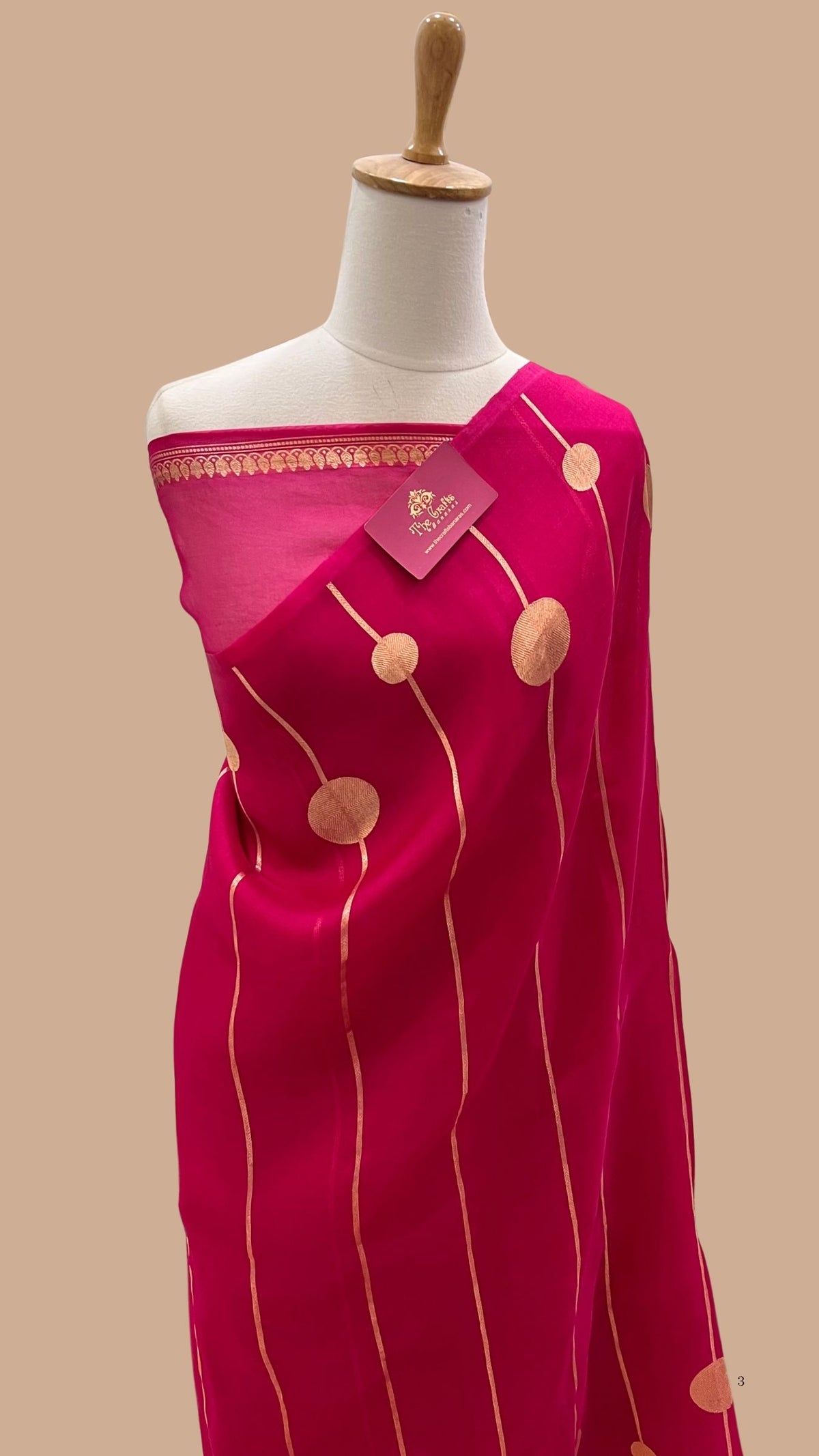 Pure Kora Silk Handloom Banarasi Saree - with kadhua motifs