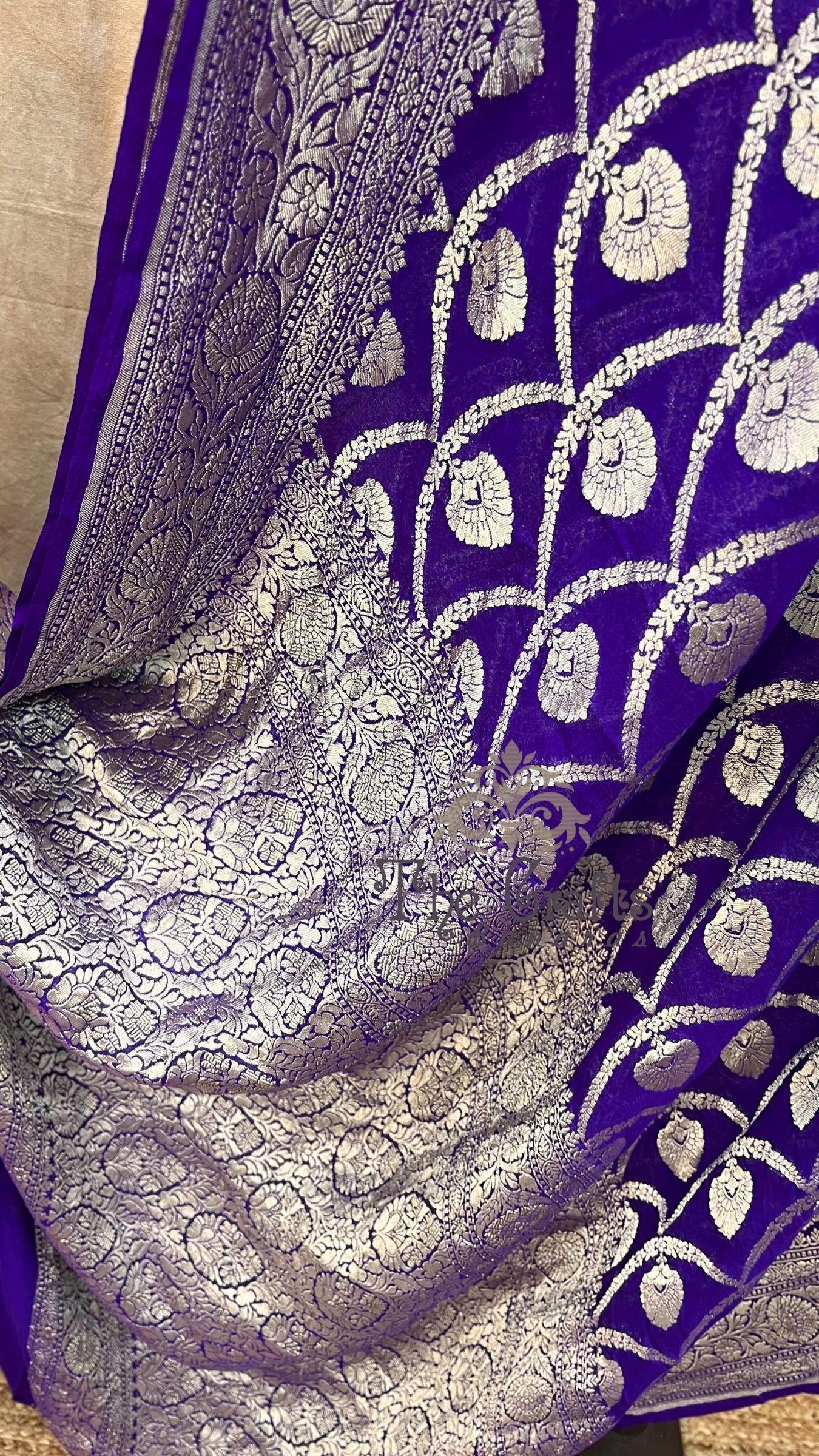 Khaddi Georgette Handloom Banarasi Saree - Water Zari