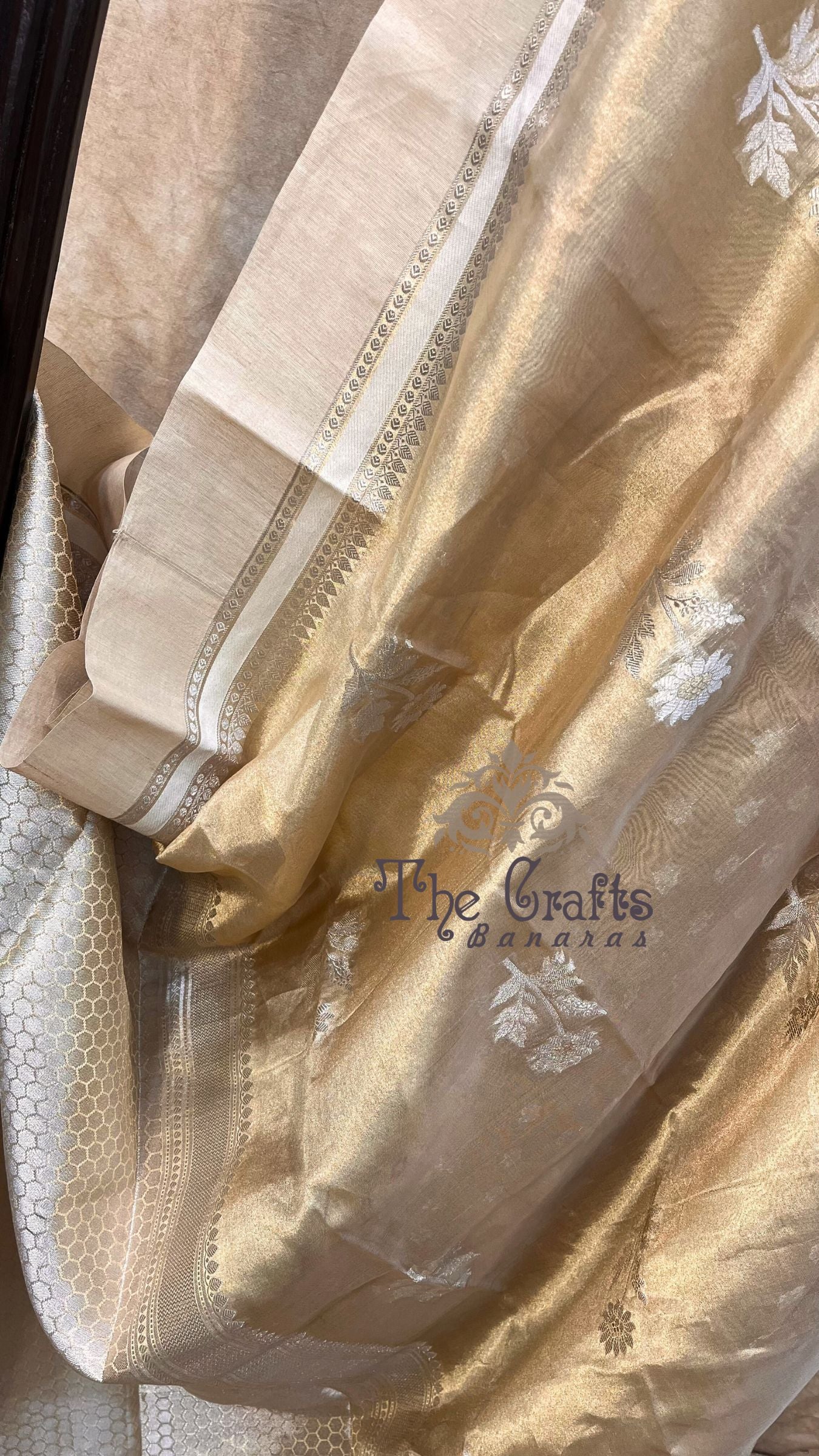 Pure Kora Tissue Silk Handloom Banarasi Saree