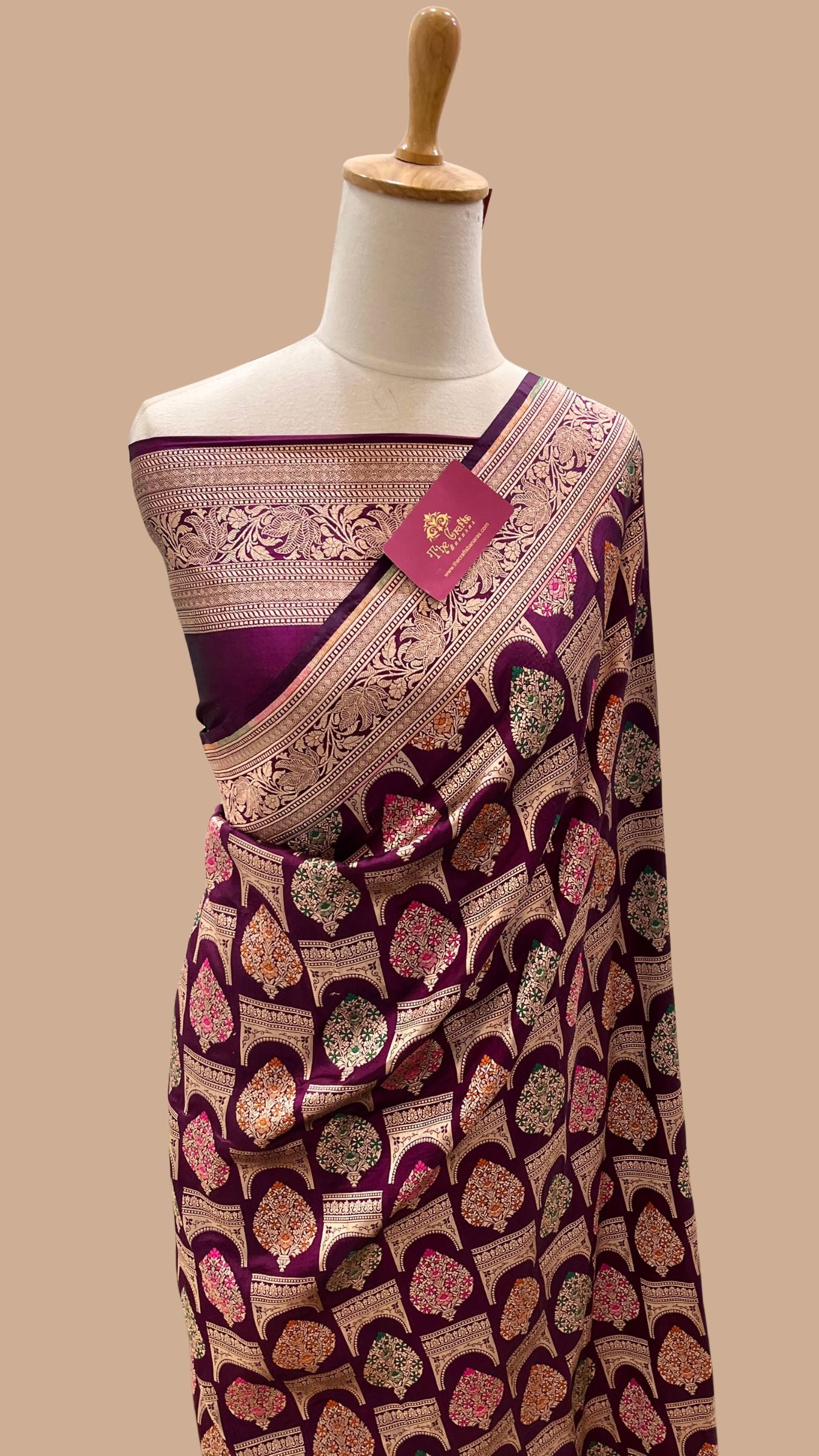 Pure Katan Silk Handloom Banarasi Saree - Jaal work with Meenakari