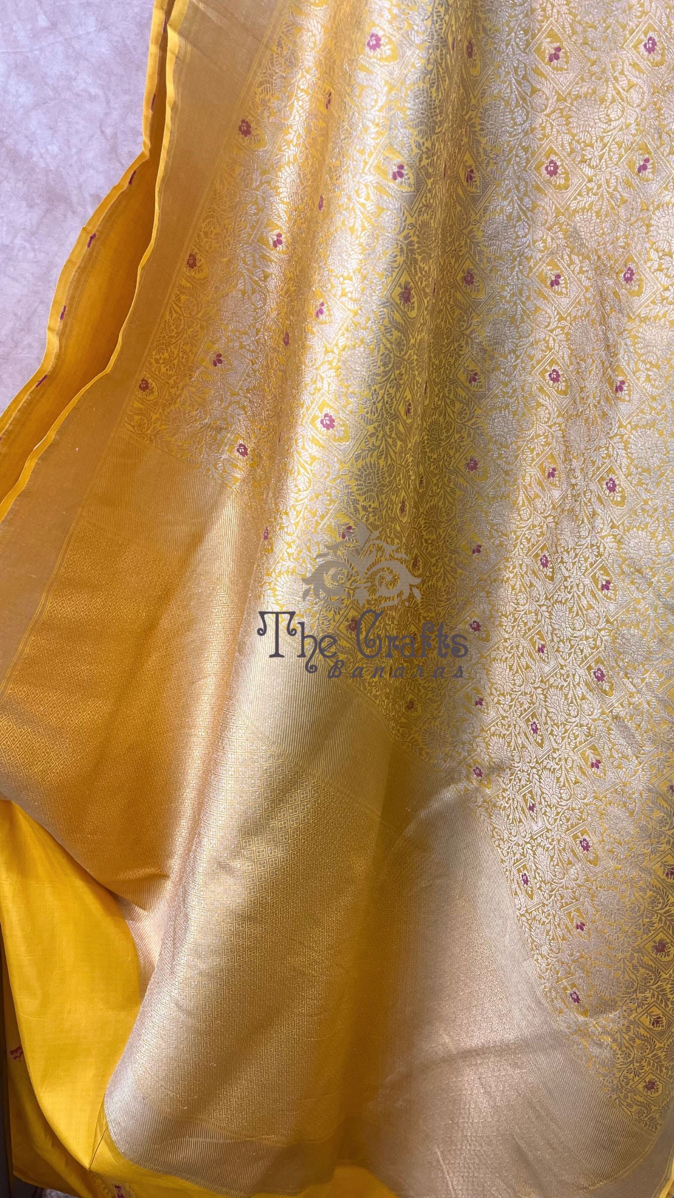 Pure Katan Silk Handloom Banarasi Saree - Tanchui Brocade Meena