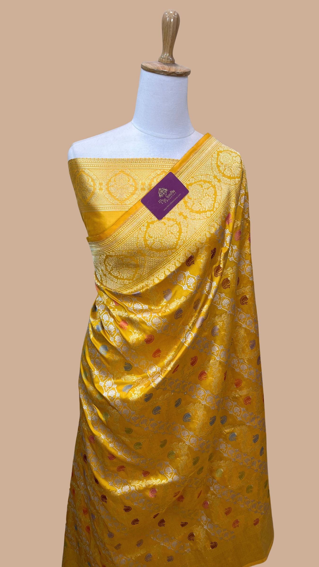 Pure Katan Silk Handloom Banarasi Saree - All Over Kadiyal Jaal Work