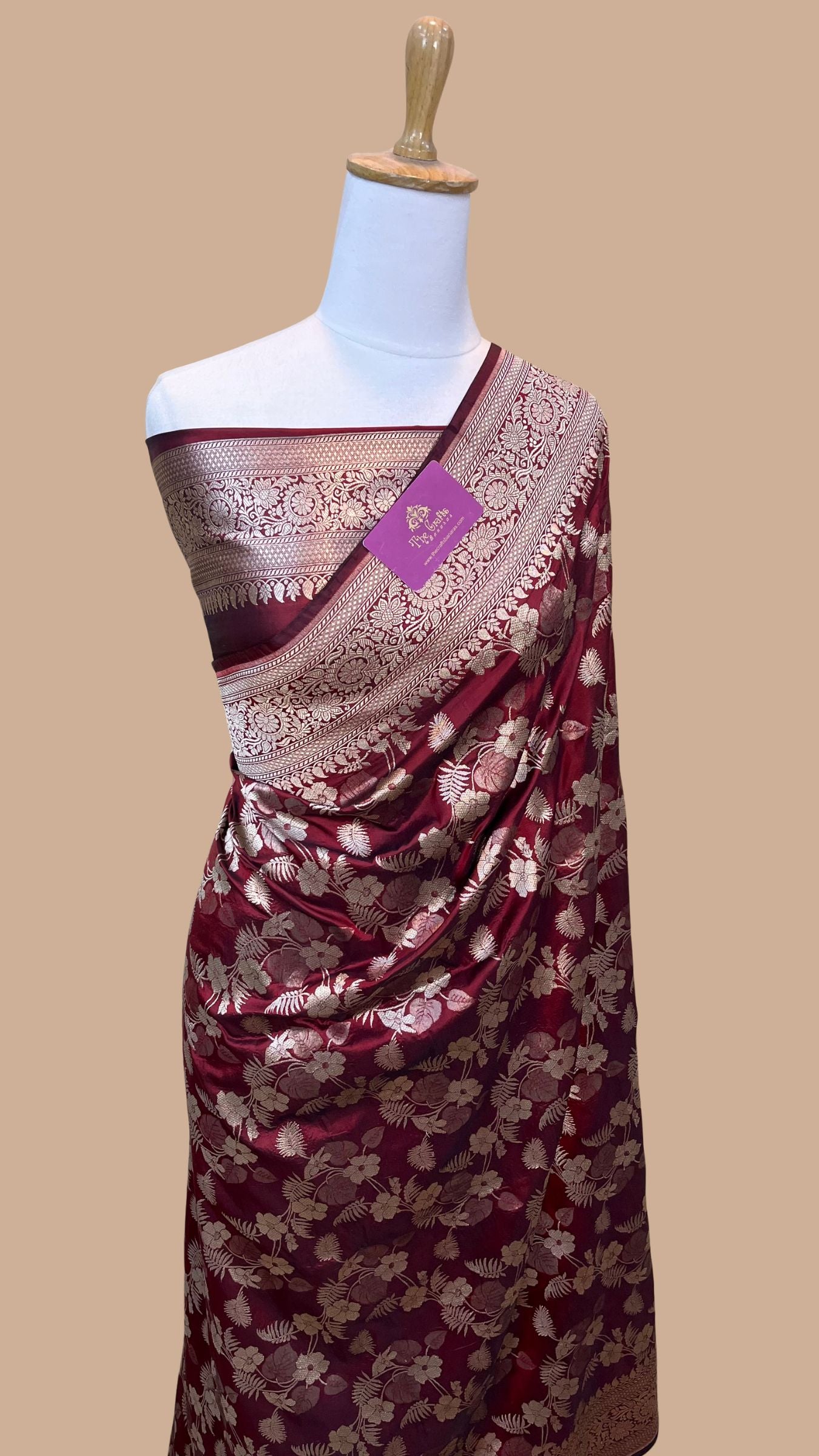 Pure Katan Silk Handloom Banarasi Saree - Jaal work